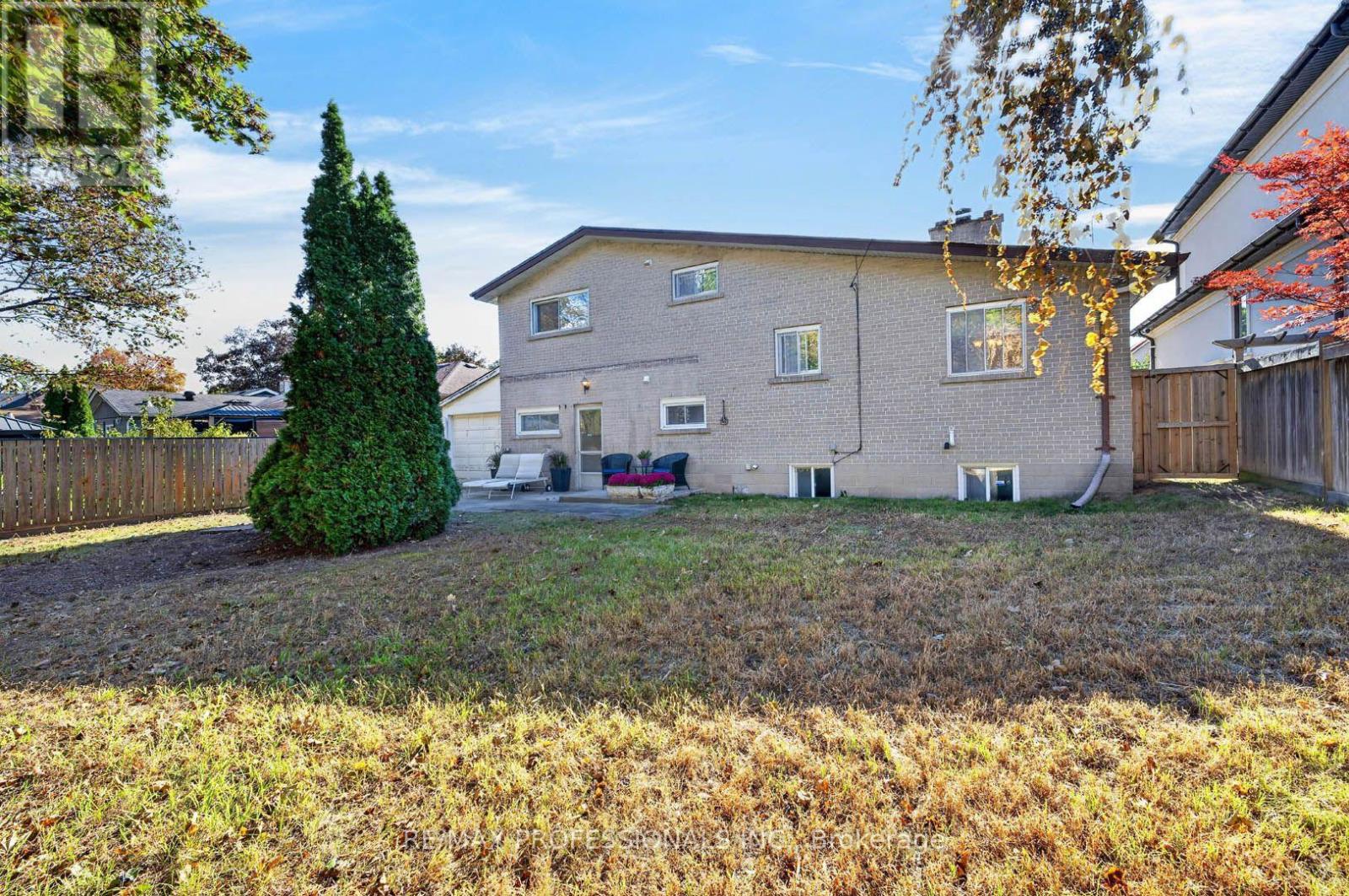 2467 Edenhurst Drive Property Photo 34