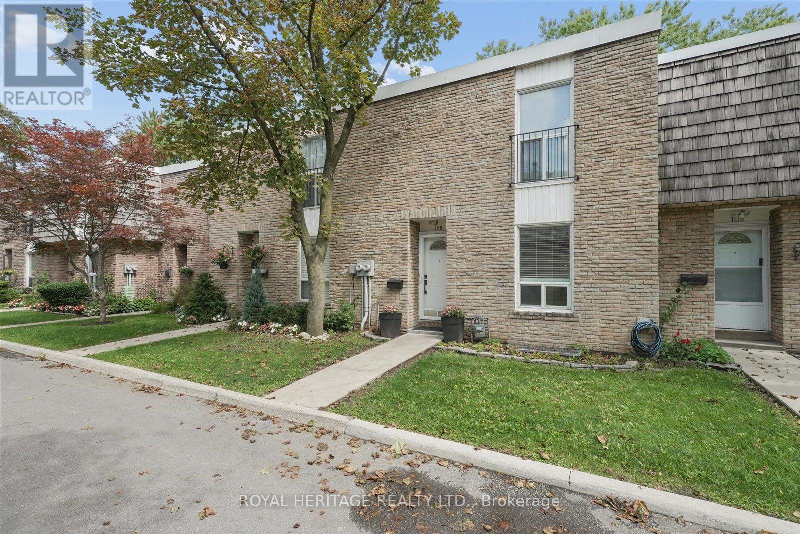 105 - 701 Burnhamthorpe Road Property Photo 3