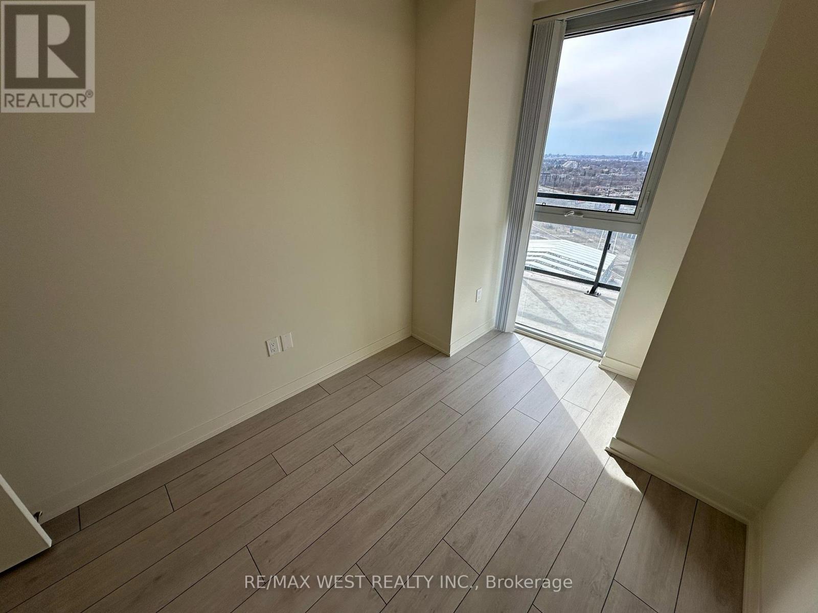 2511 - 38 Annie Craig Drive Property Photo 15