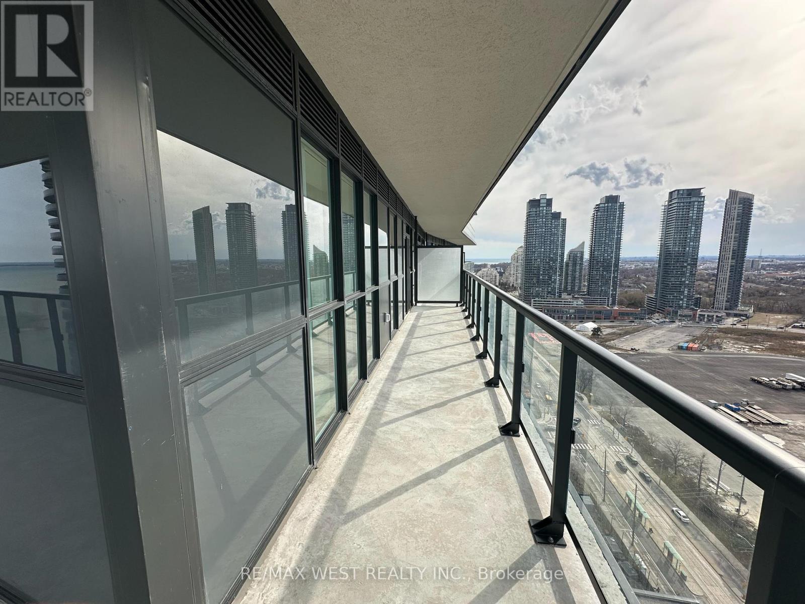 2511 - 38 Annie Craig Drive Property Photo 17