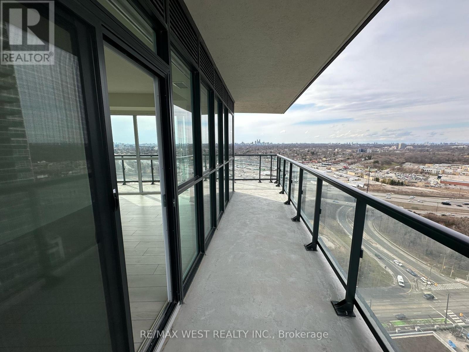 2511 - 38 Annie Craig Drive Property Photo 18