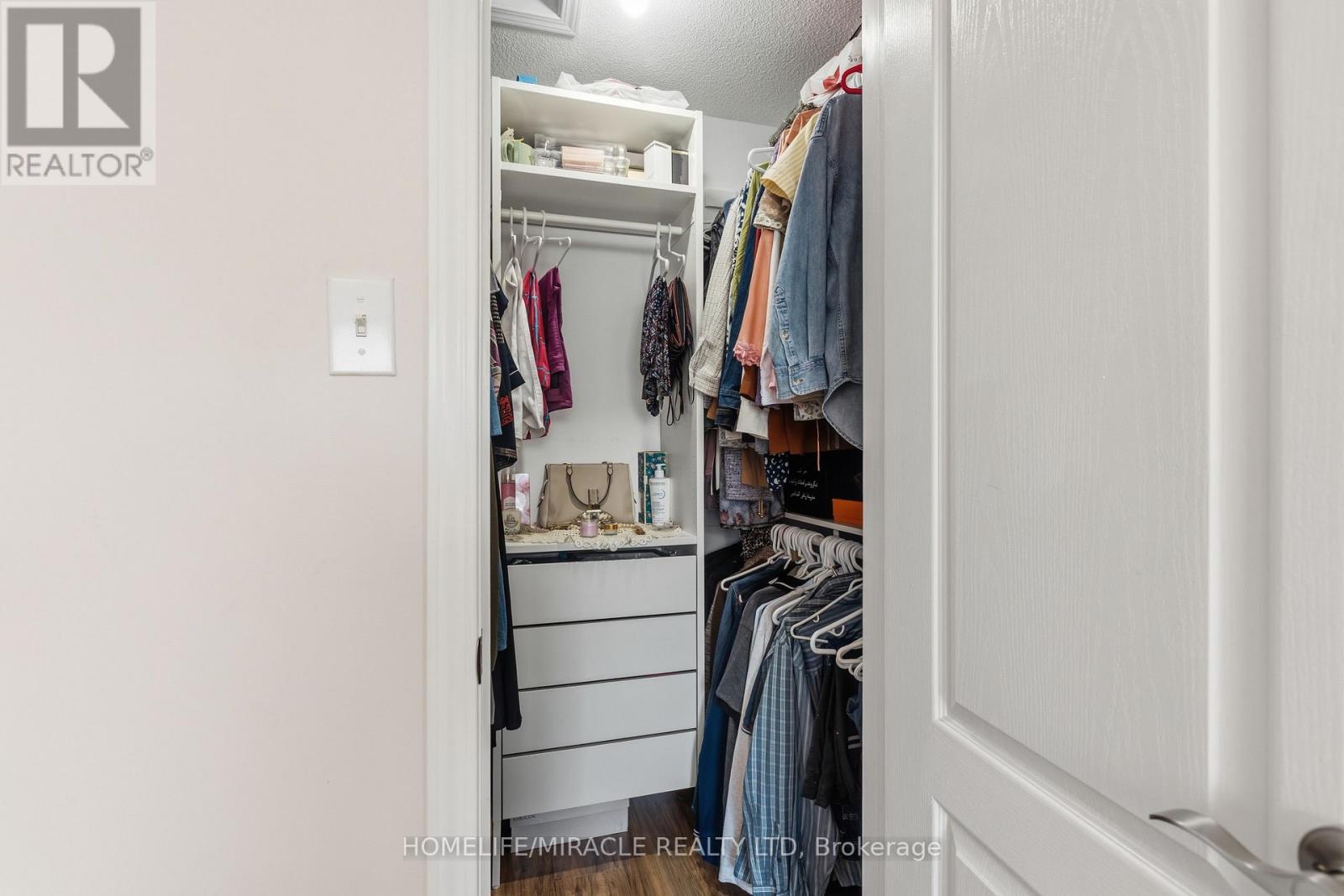 1405 Mcdermott Way N Property Photo 17