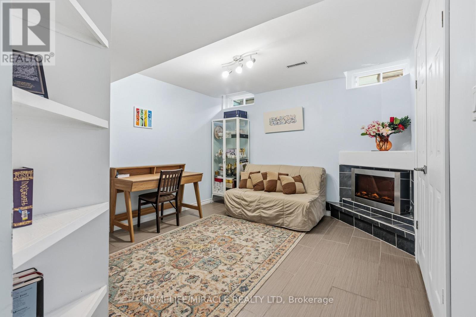 1405 Mcdermott Way N Property Photo 27