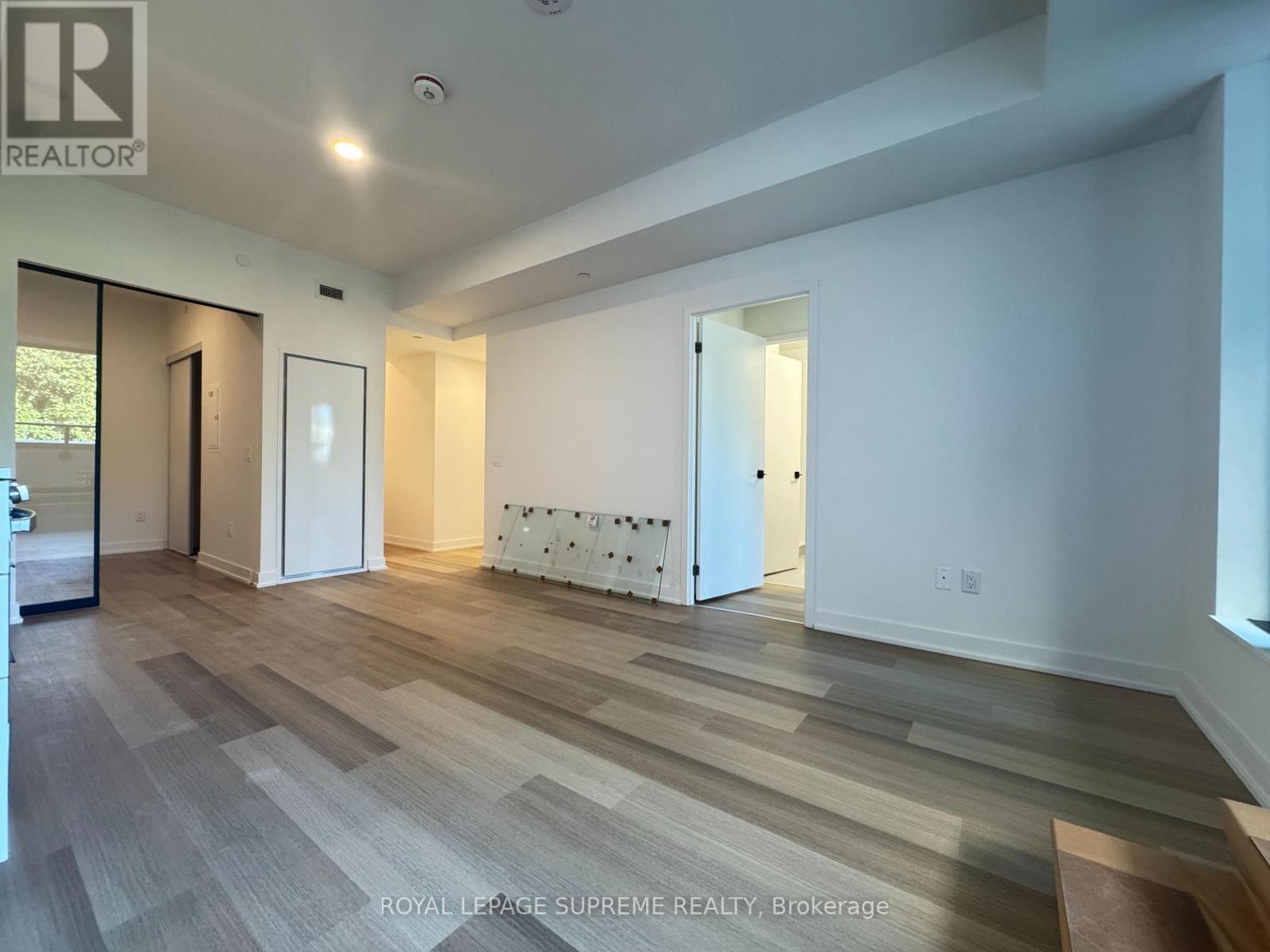 309 - 1 Vine Avenue Property Photo 3