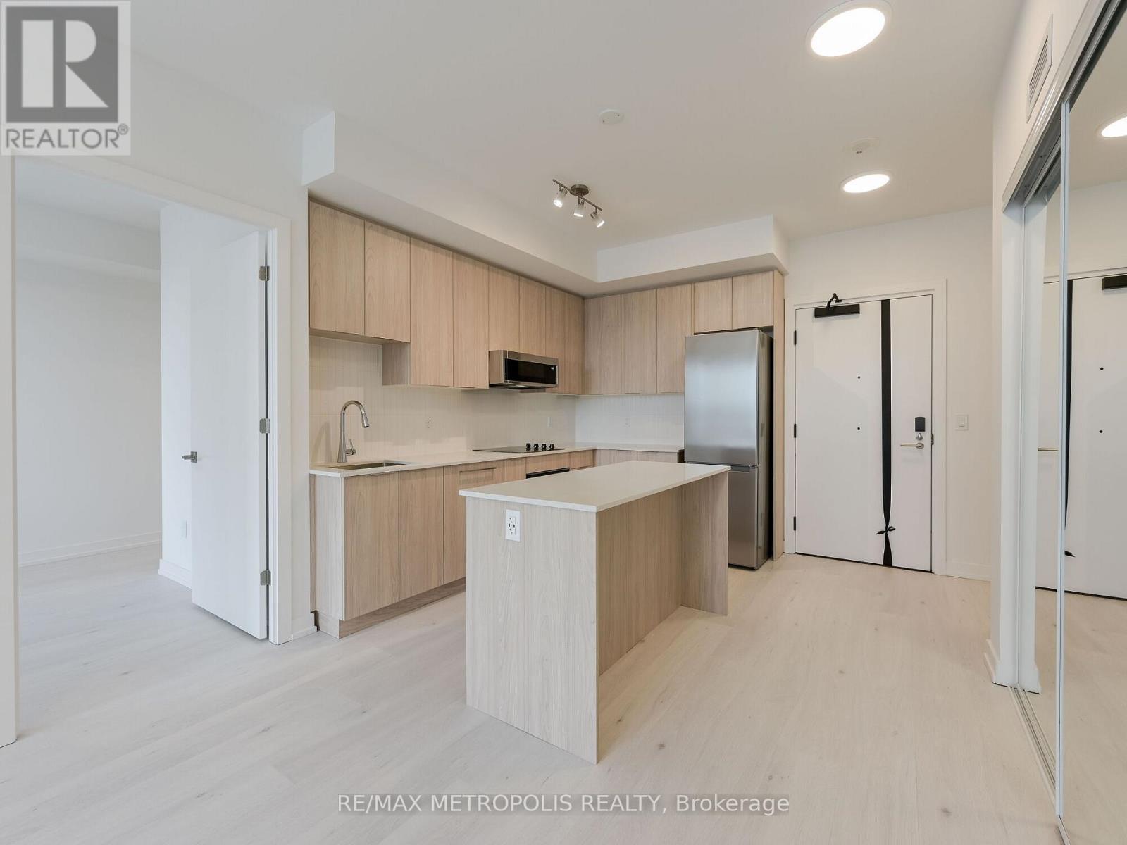 246 - 2501 Saw Whet Boulevard Property Photo 4