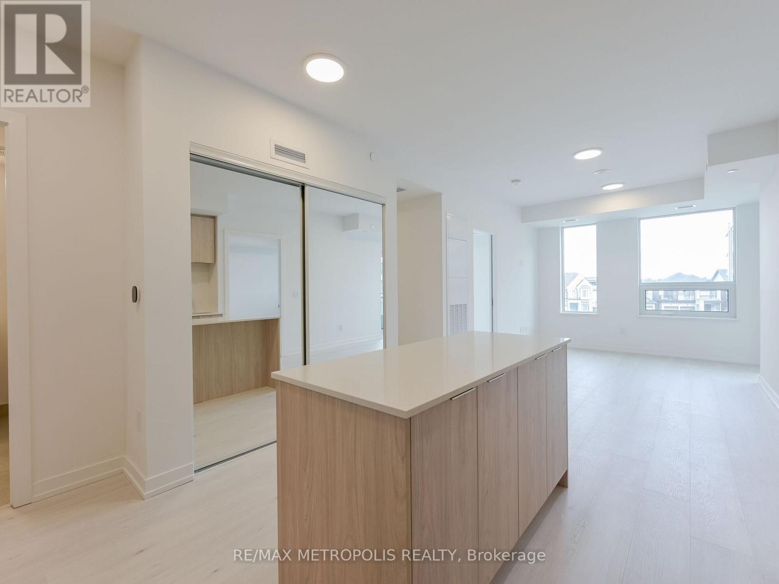 246 - 2501 Saw Whet Boulevard Property Photo 7