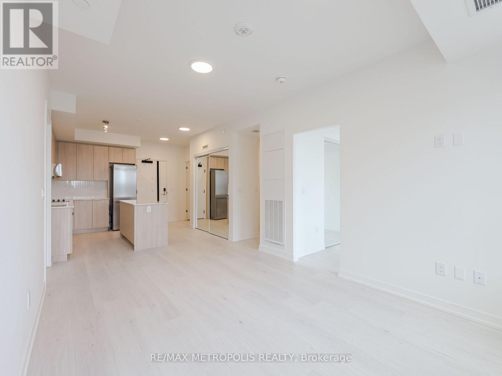 246 - 2501 Saw Whet Boulevard Property Photo 12
