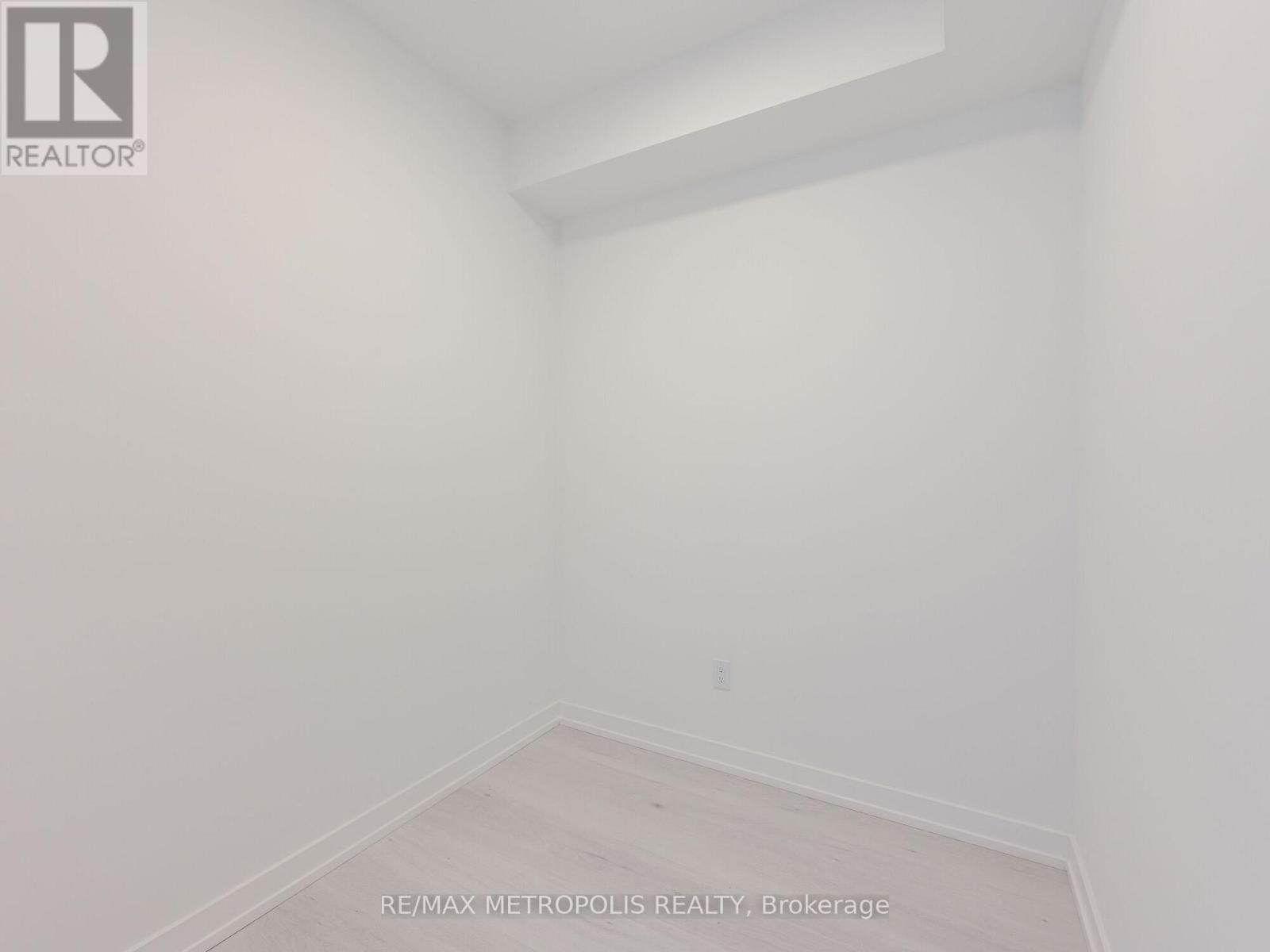 246 - 2501 Saw Whet Boulevard Property Photo 25