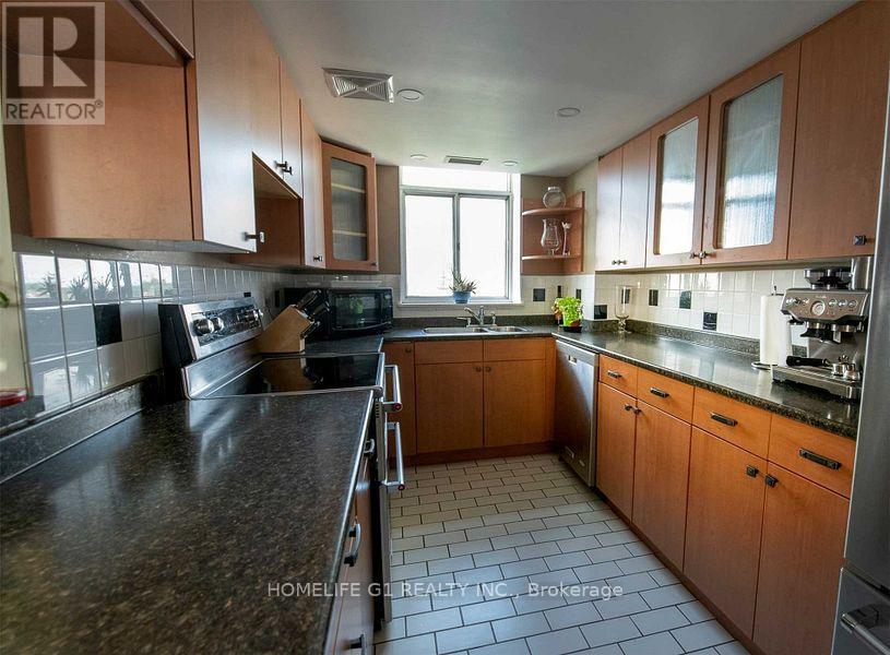 1115 - 300 Webb Drive Property Photo 7