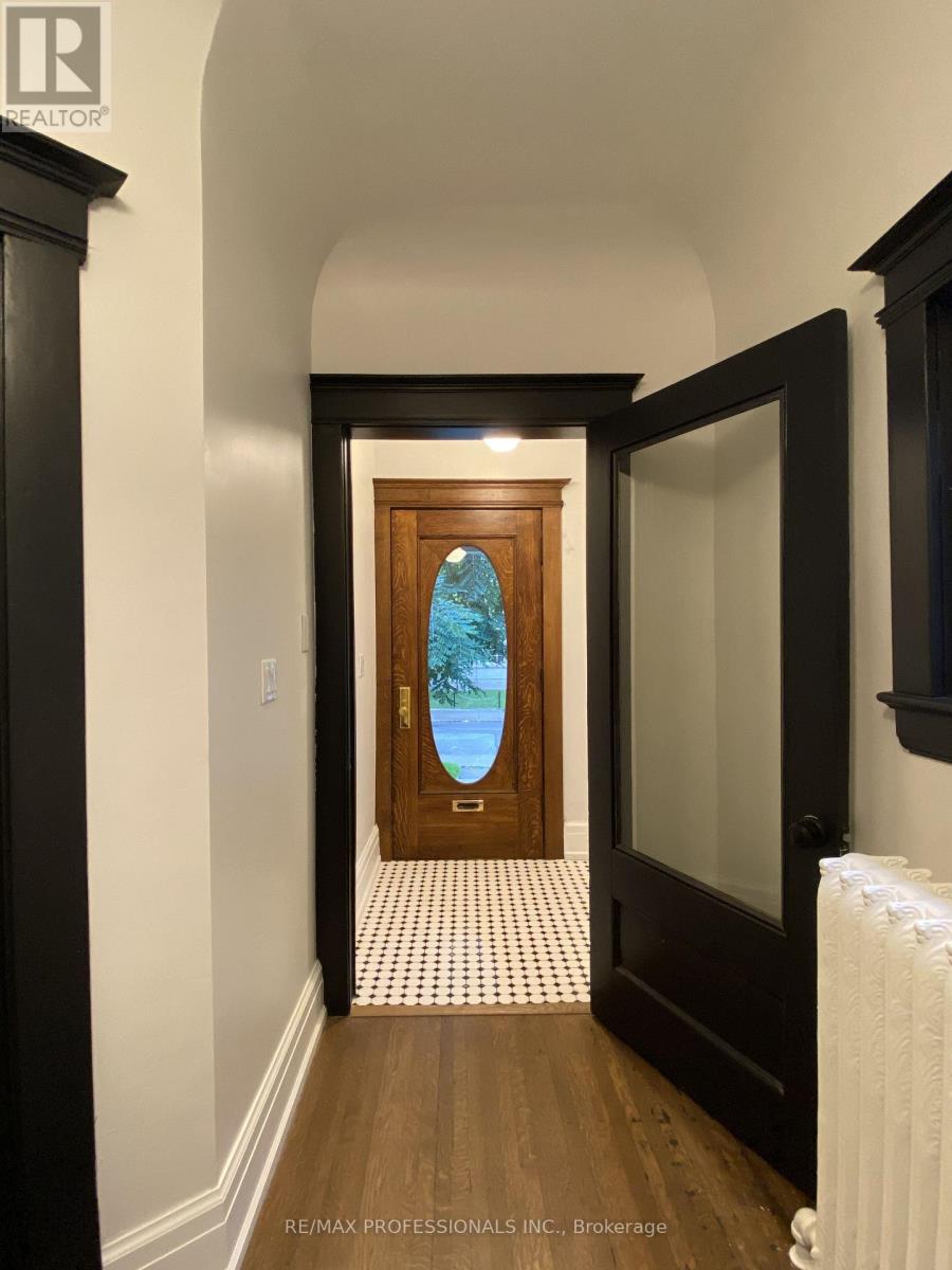 124 Close Avenue Property Photo 6