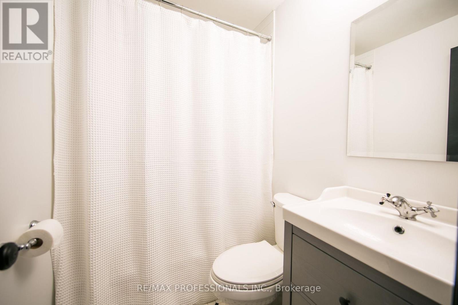 124 Close Avenue Property Photo 30