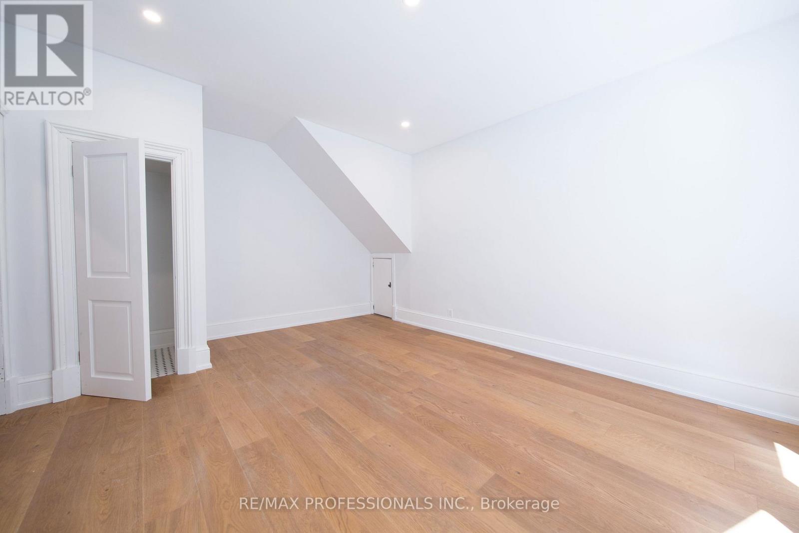 124 Close Avenue Property Photo 37