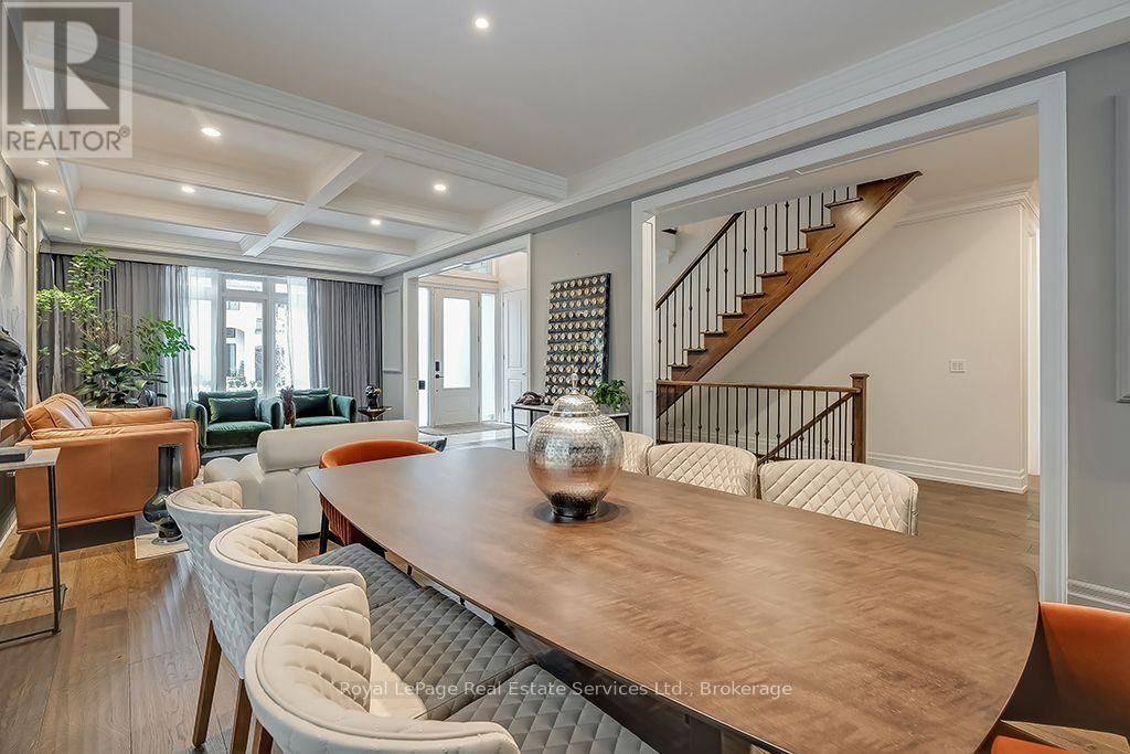 124 Paliser Court Property Photo 10