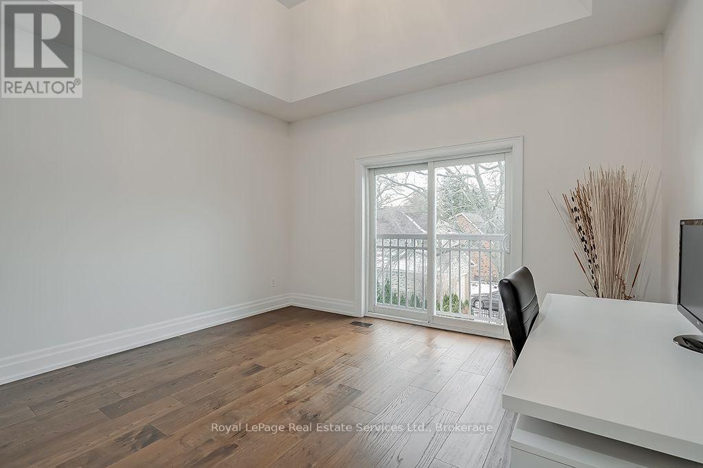 124 Paliser Court Property Photo 37