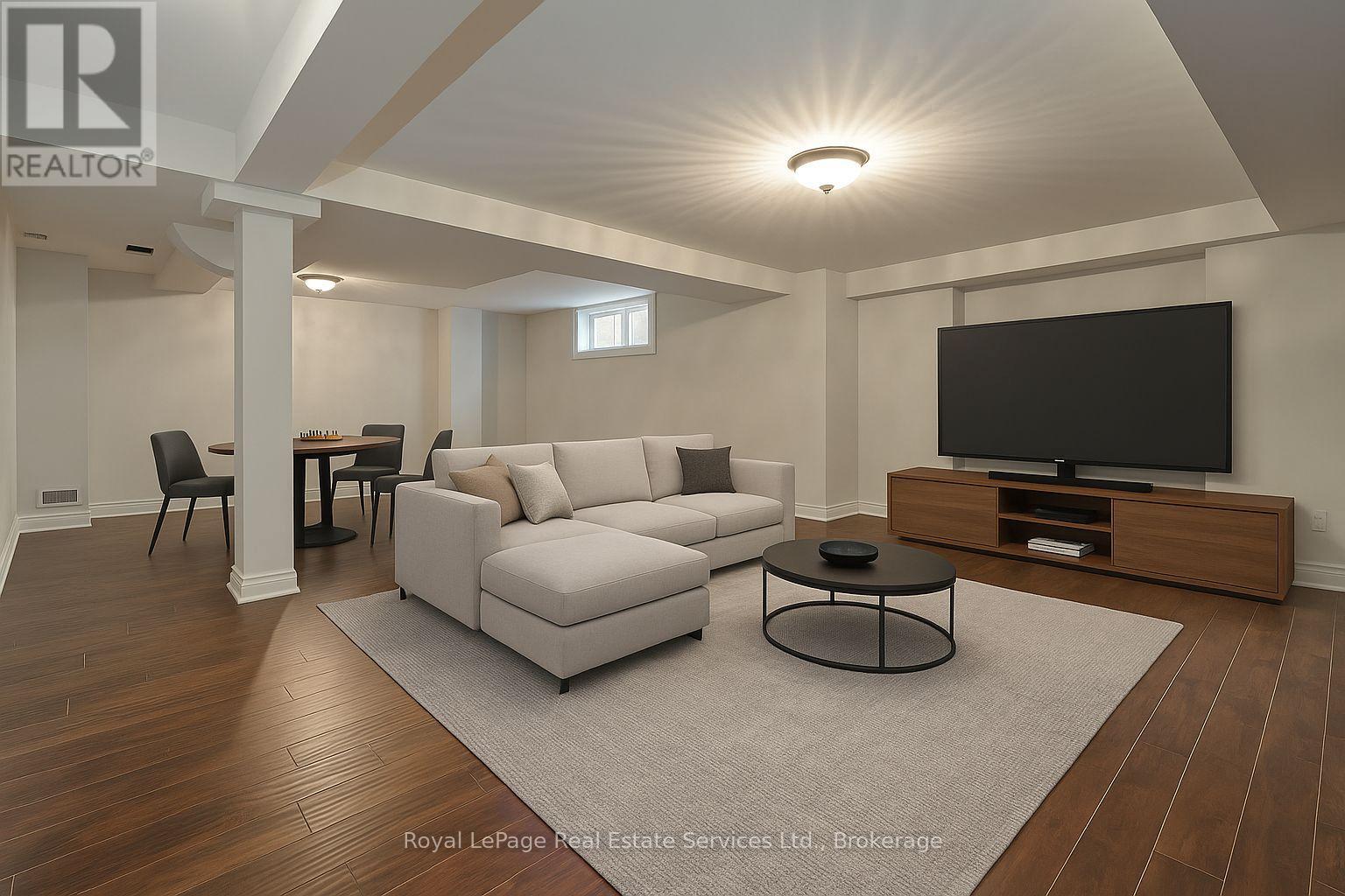 124 Paliser Court Property Photo 40