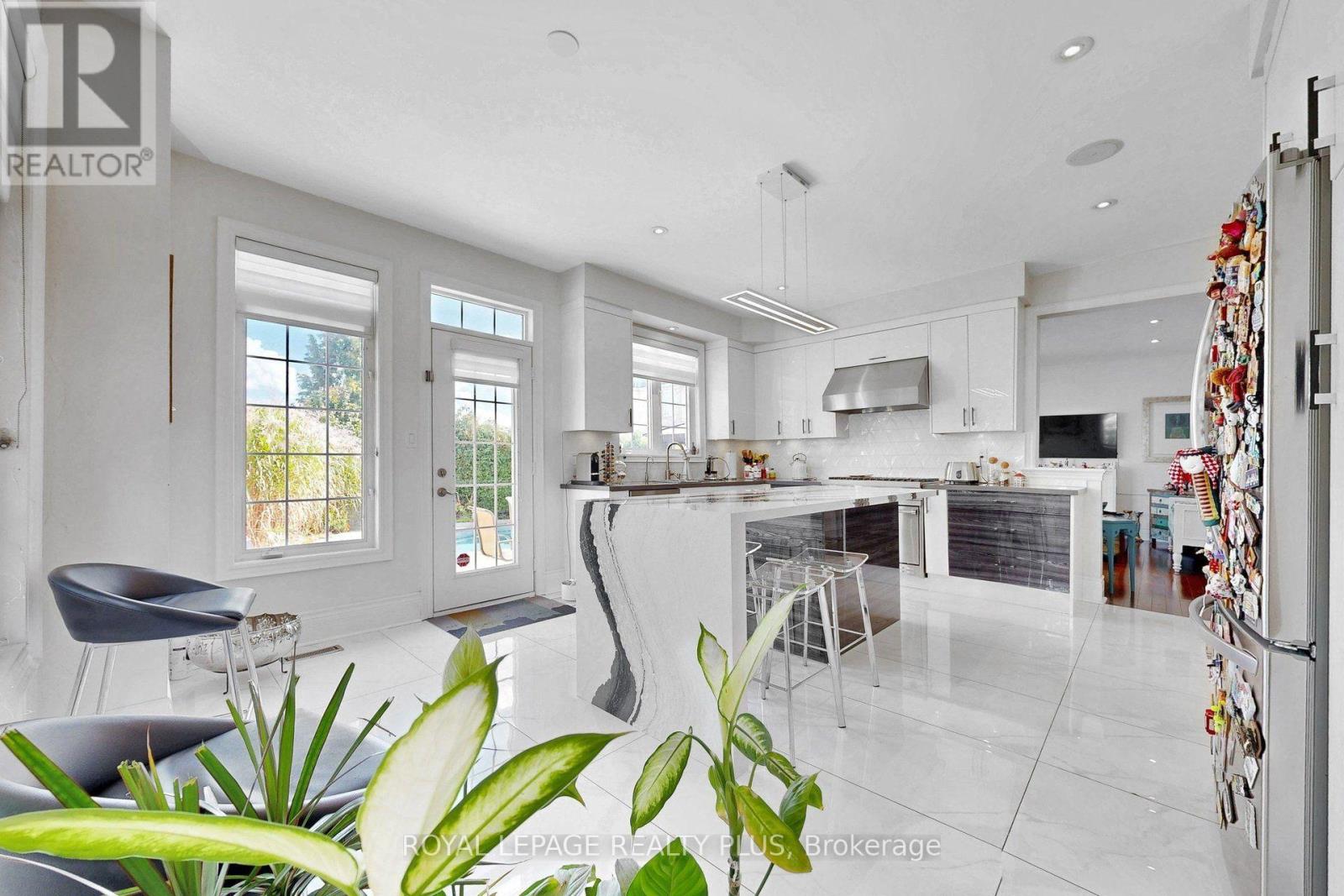 2182 Heathcliff Court Property Photo 11