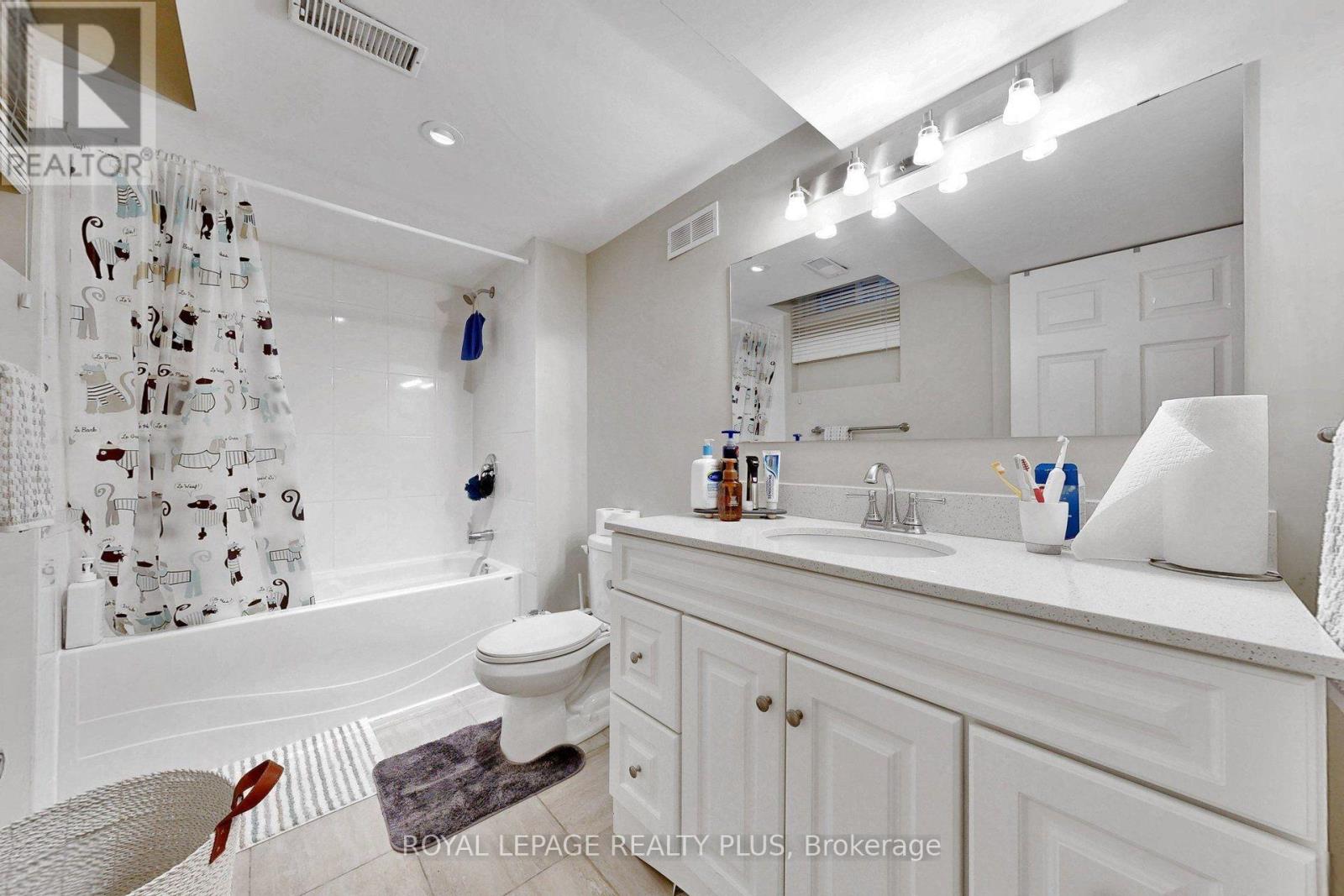 2182 Heathcliff Court Property Photo 33