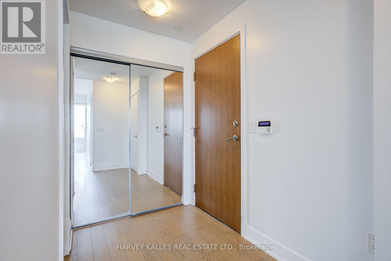 1822 - 30 Shore Breeze Drive Property Photo 9