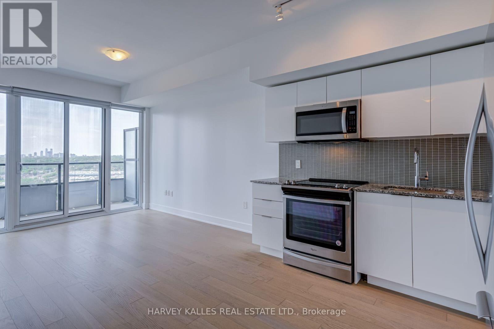 1822 - 30 Shore Breeze Drive Property Photo 11