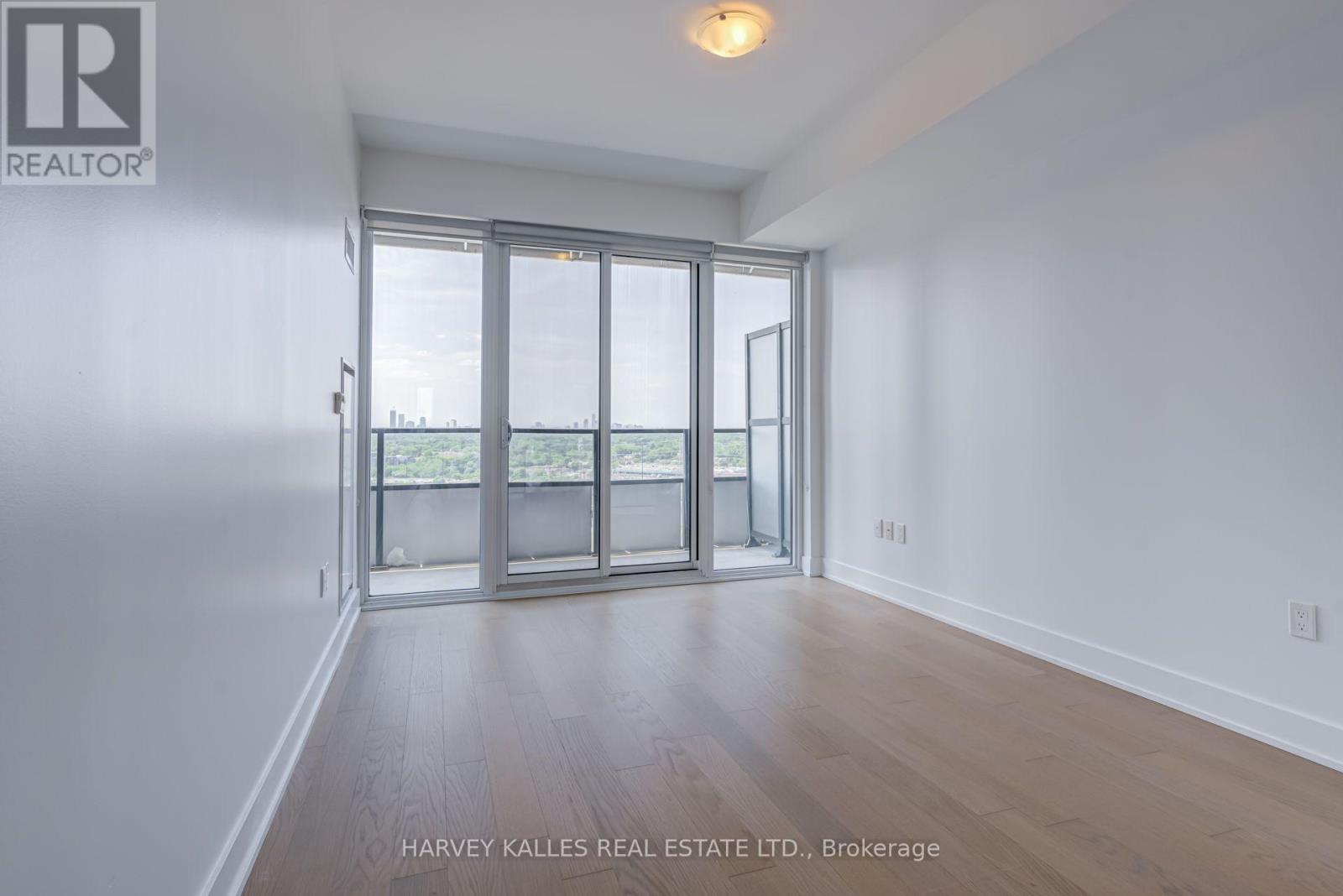 1822 - 30 Shore Breeze Drive Property Photo 16