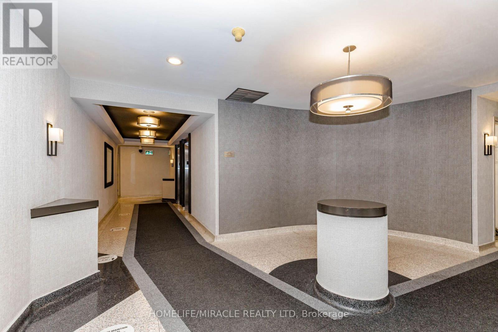 804 - 12 Laurelcrest Street Property Photo 6