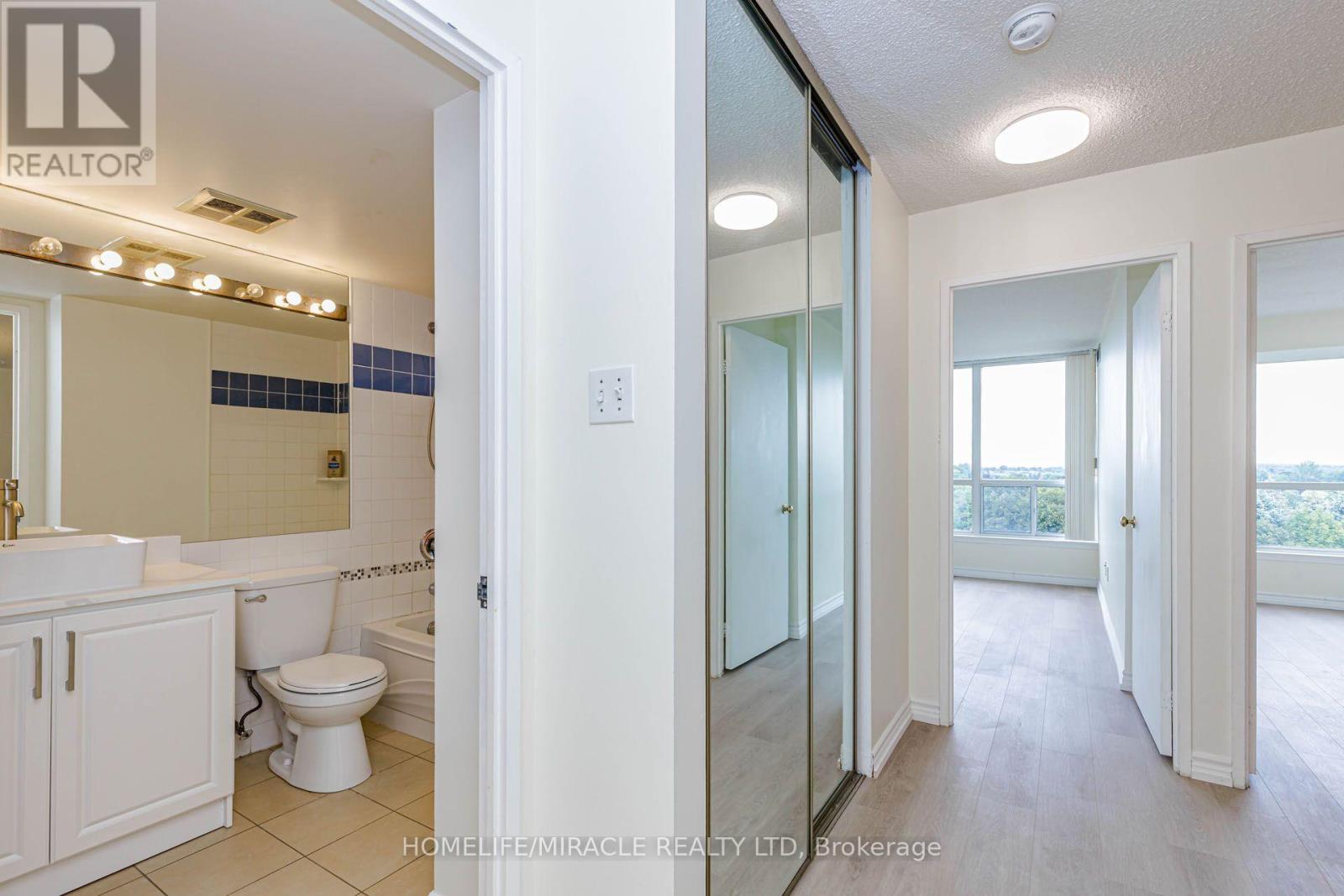 804 - 12 Laurelcrest Street Property Photo 11