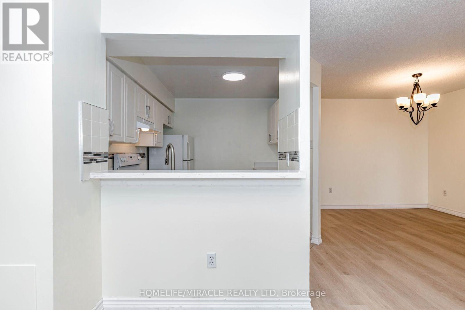 804 - 12 Laurelcrest Street Property Photo 21