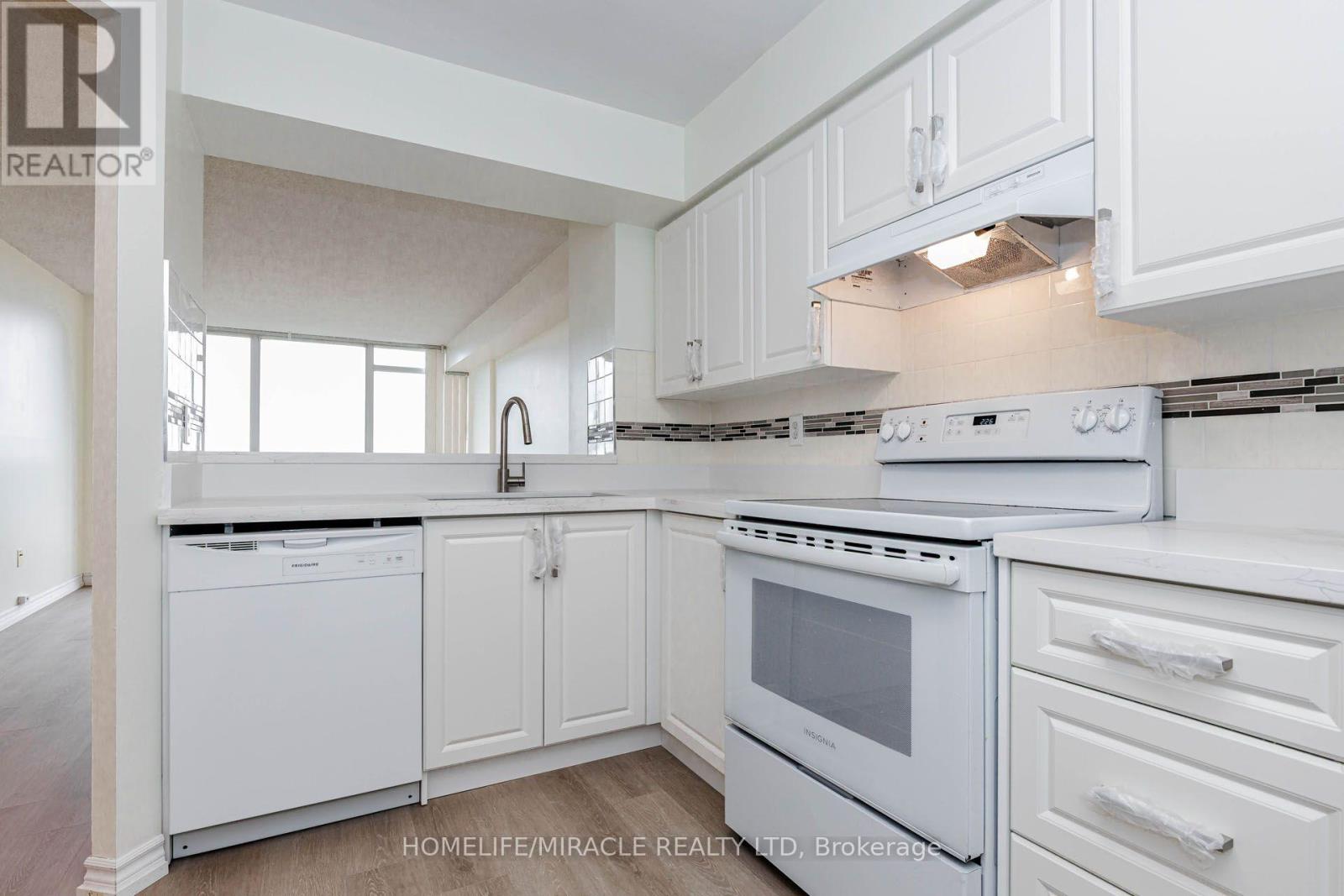 804 - 12 Laurelcrest Street Property Photo 27