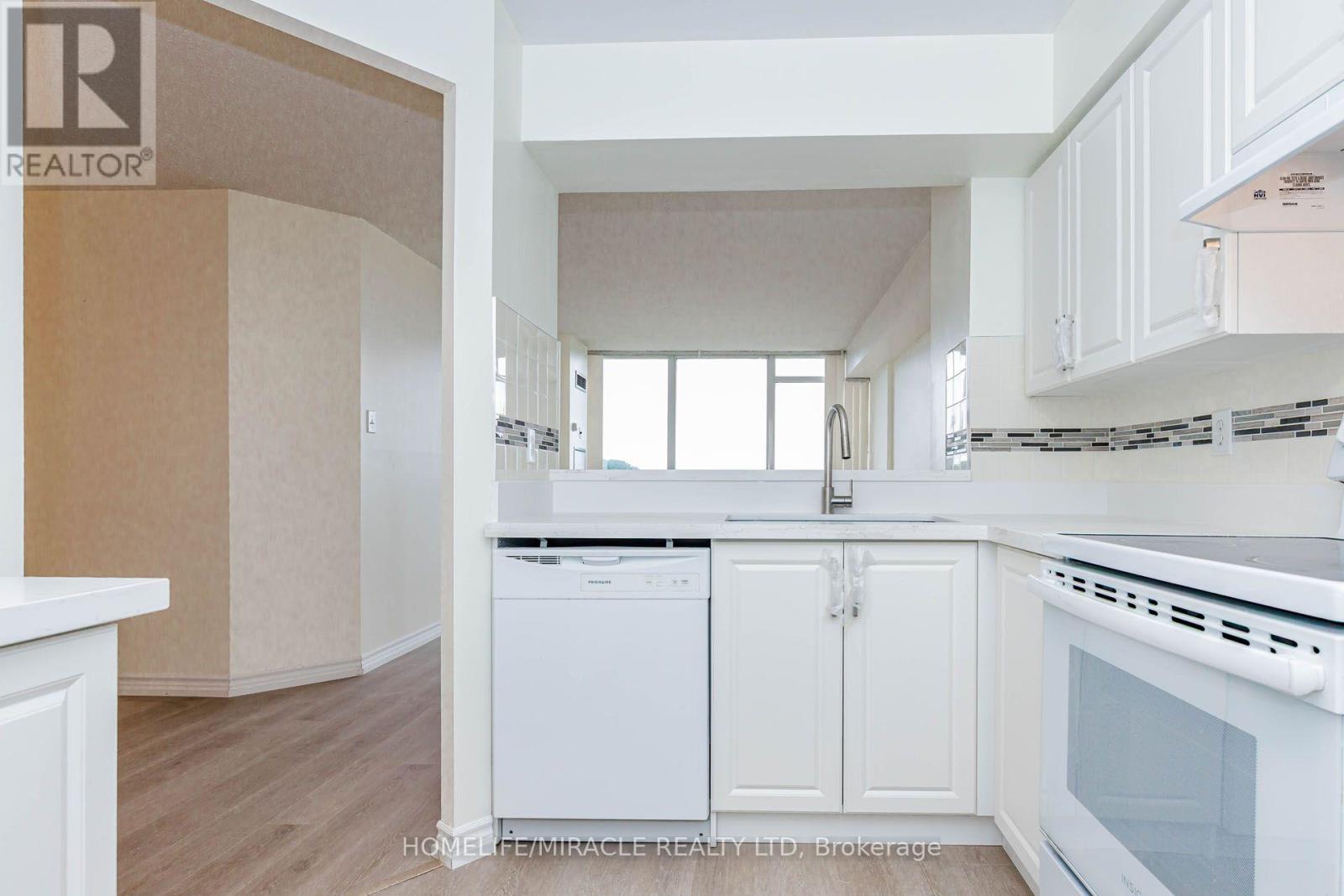 804 - 12 Laurelcrest Street Property Photo 28