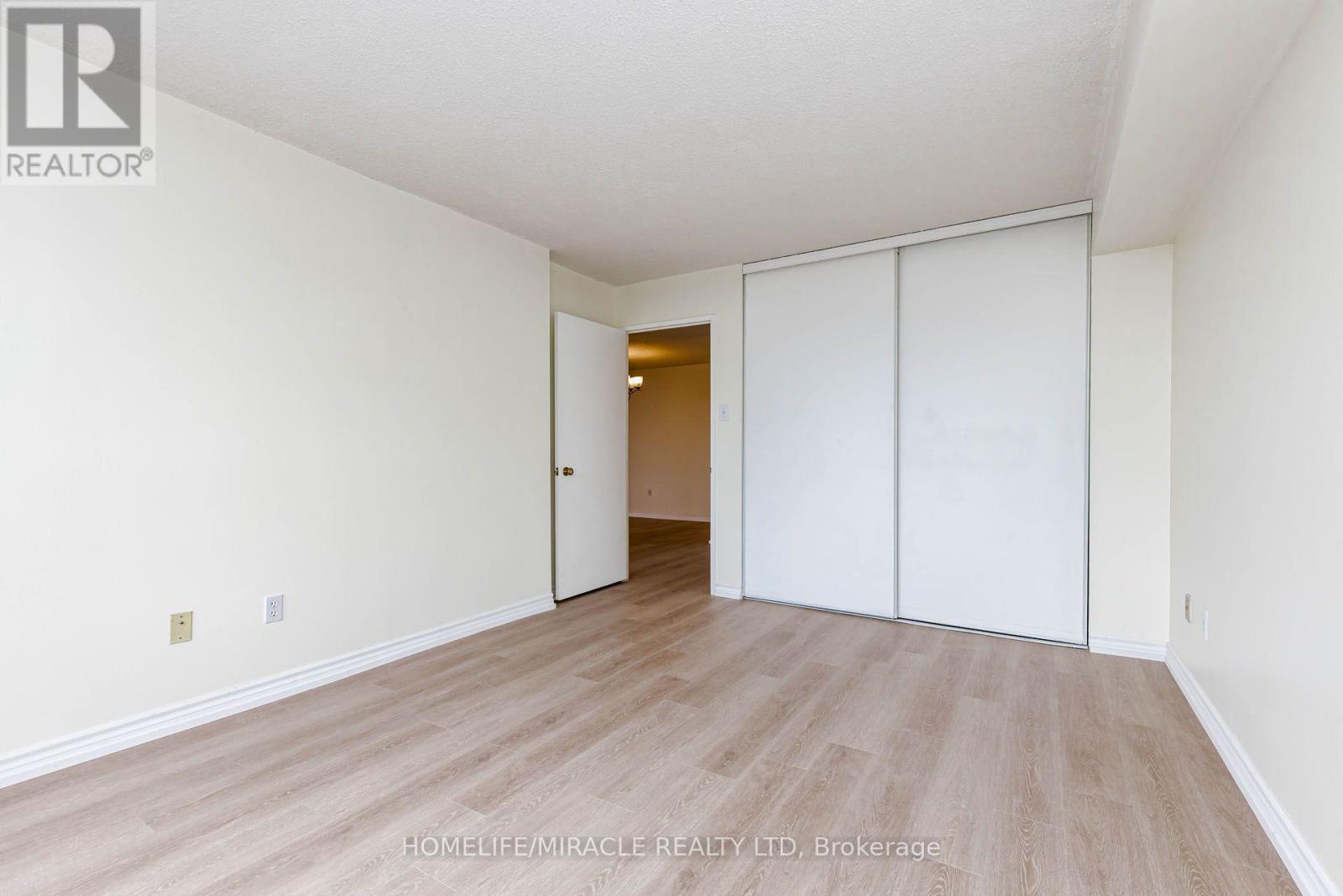804 - 12 Laurelcrest Street Property Photo 33