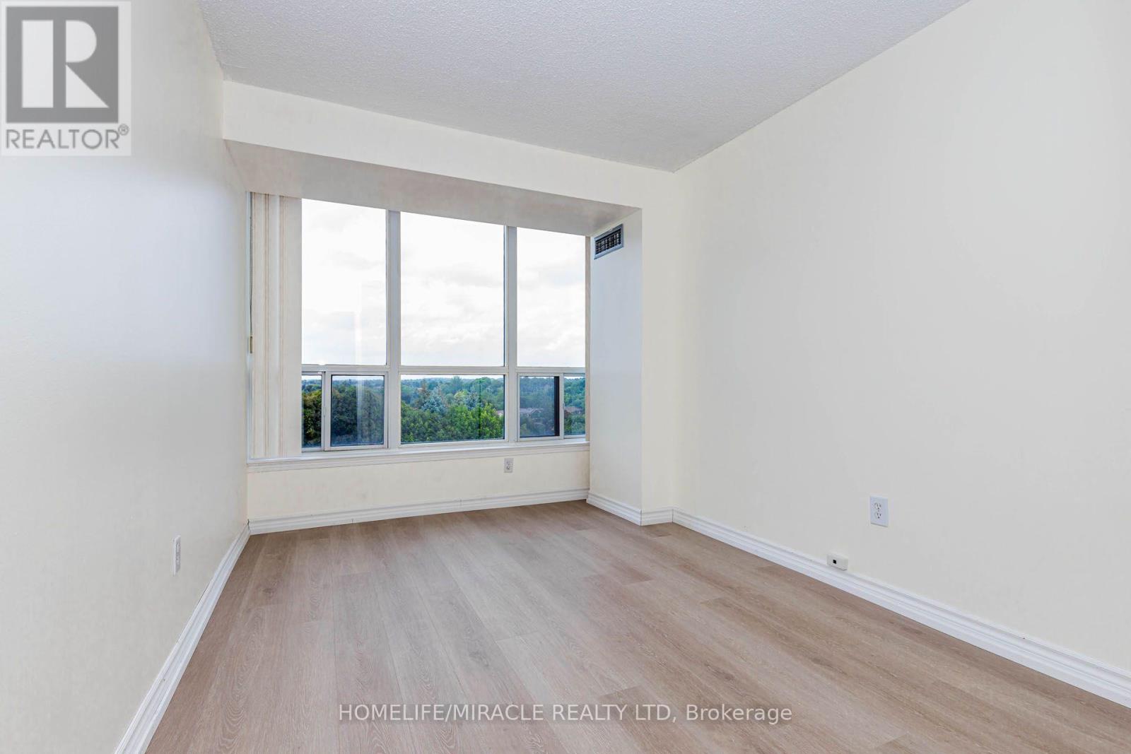 804 - 12 Laurelcrest Street Property Photo 38