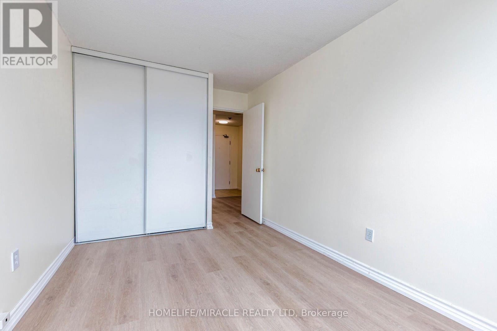 804 - 12 Laurelcrest Street Property Photo 40