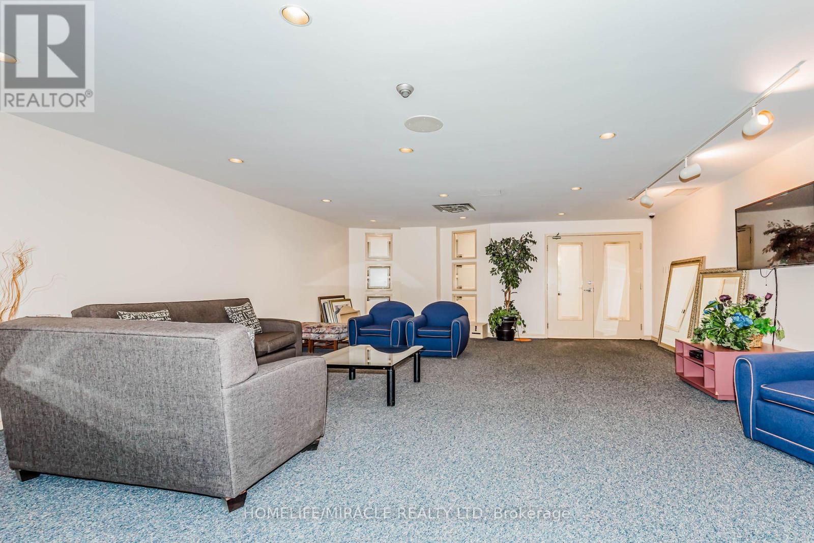 804 - 12 Laurelcrest Street Property Photo 44