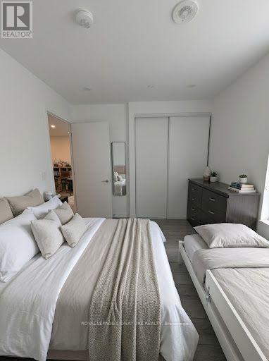 1121 - 3100 Keele Street Property Photo 11