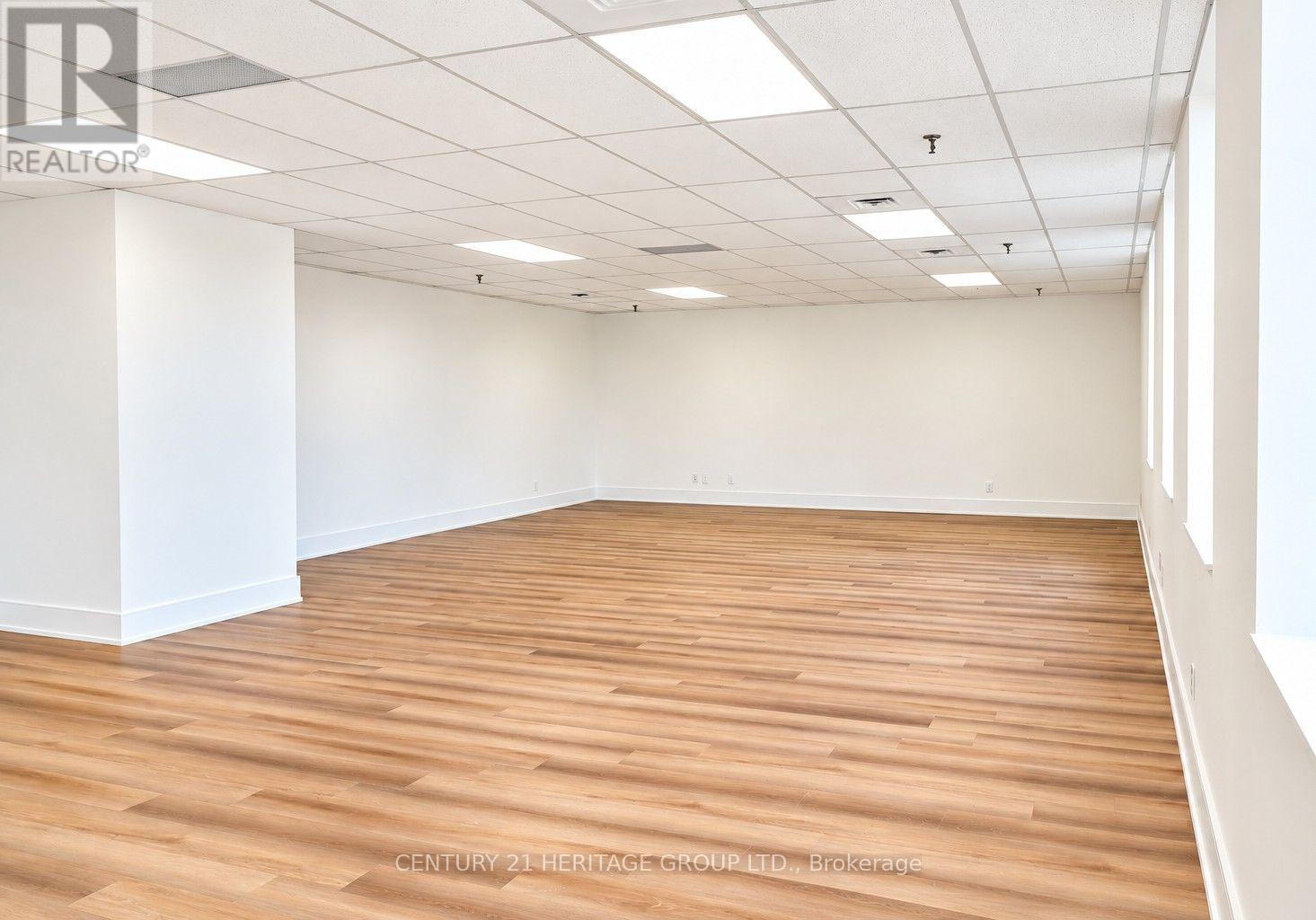 204 - 4544 Dufferin Street Property Photo 1