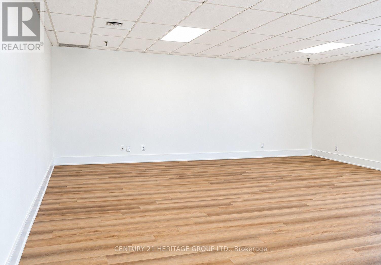 204 - 4544 Dufferin Street Property Photo 4