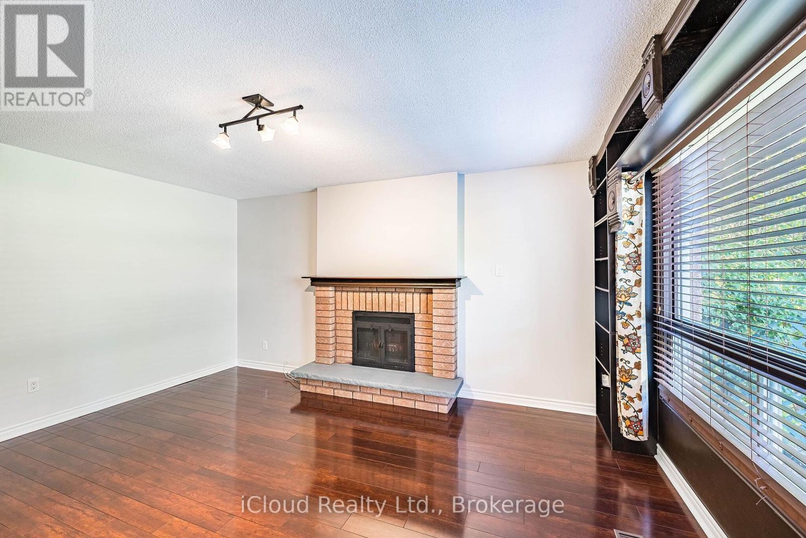 2017 Grenville Drive Property Photo 15