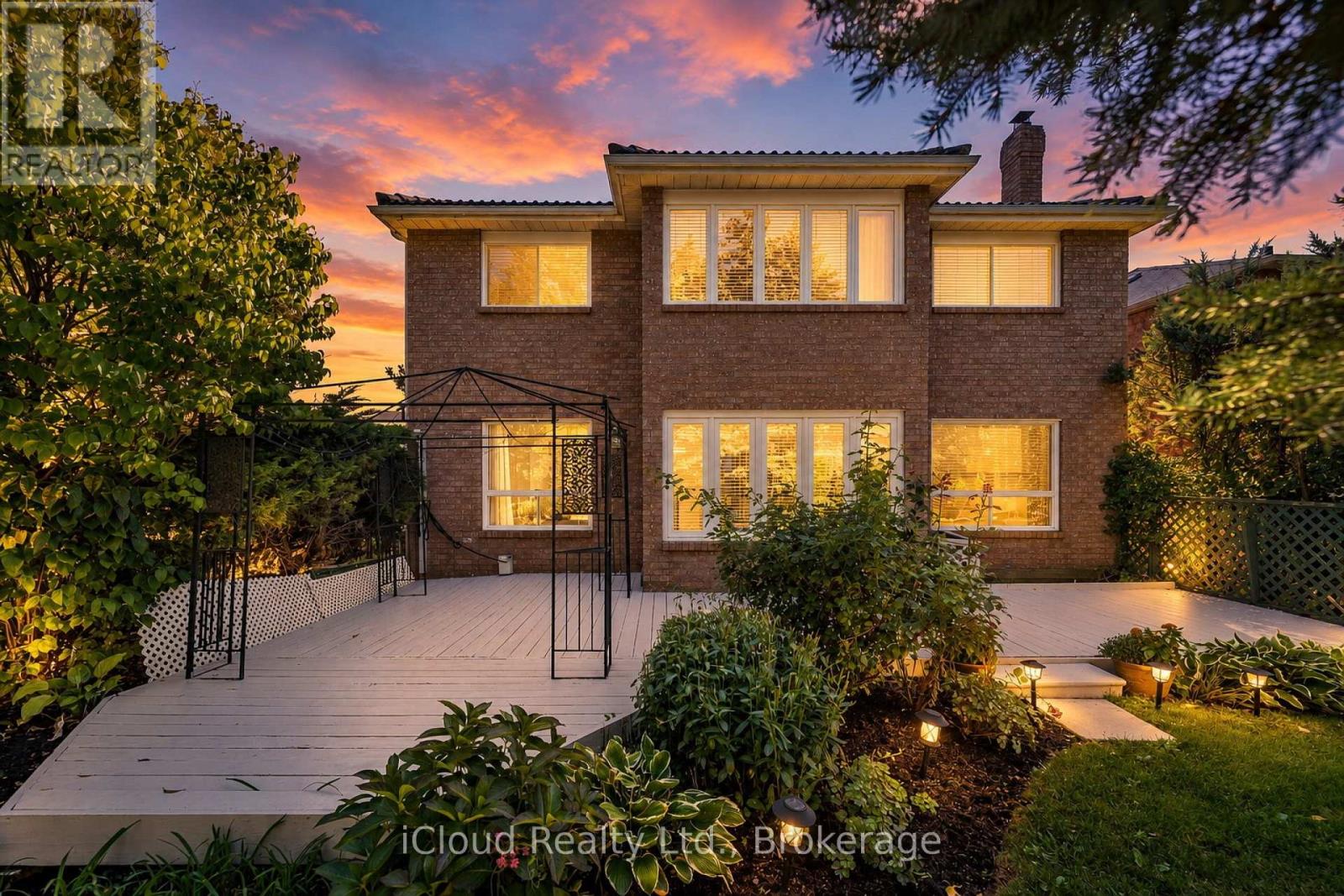 2017 Grenville Drive Property Photo 37