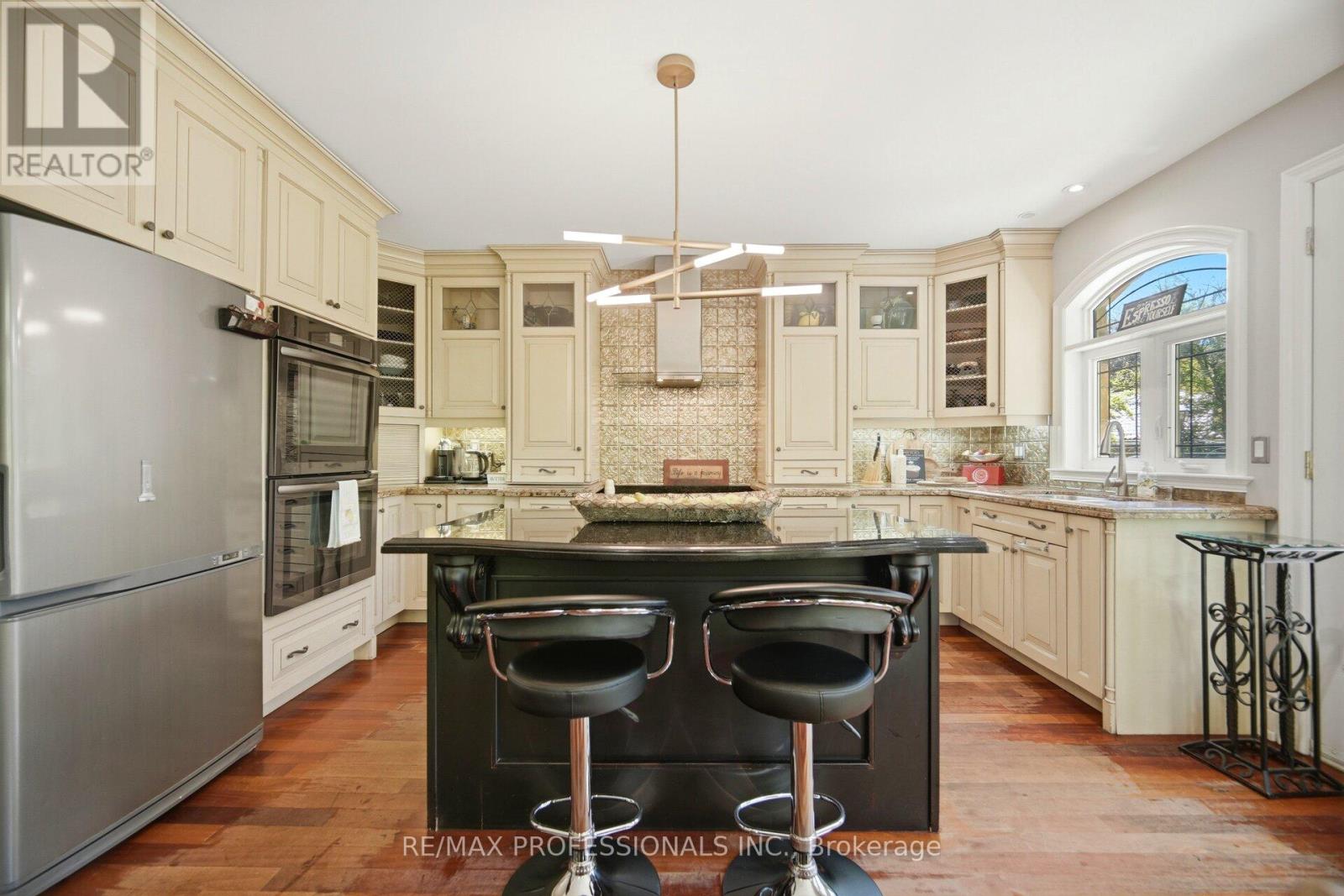 1114 Kipling Avenue Property Photo 13