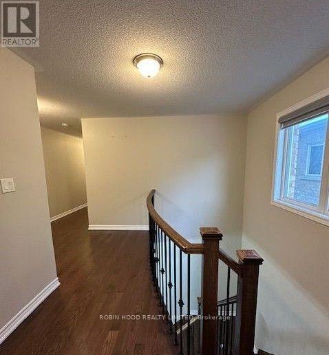 63 Royal Fern Crescent Property Photo 10