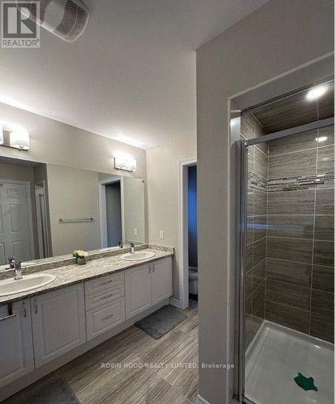 63 Royal Fern Crescent Property Photo 14