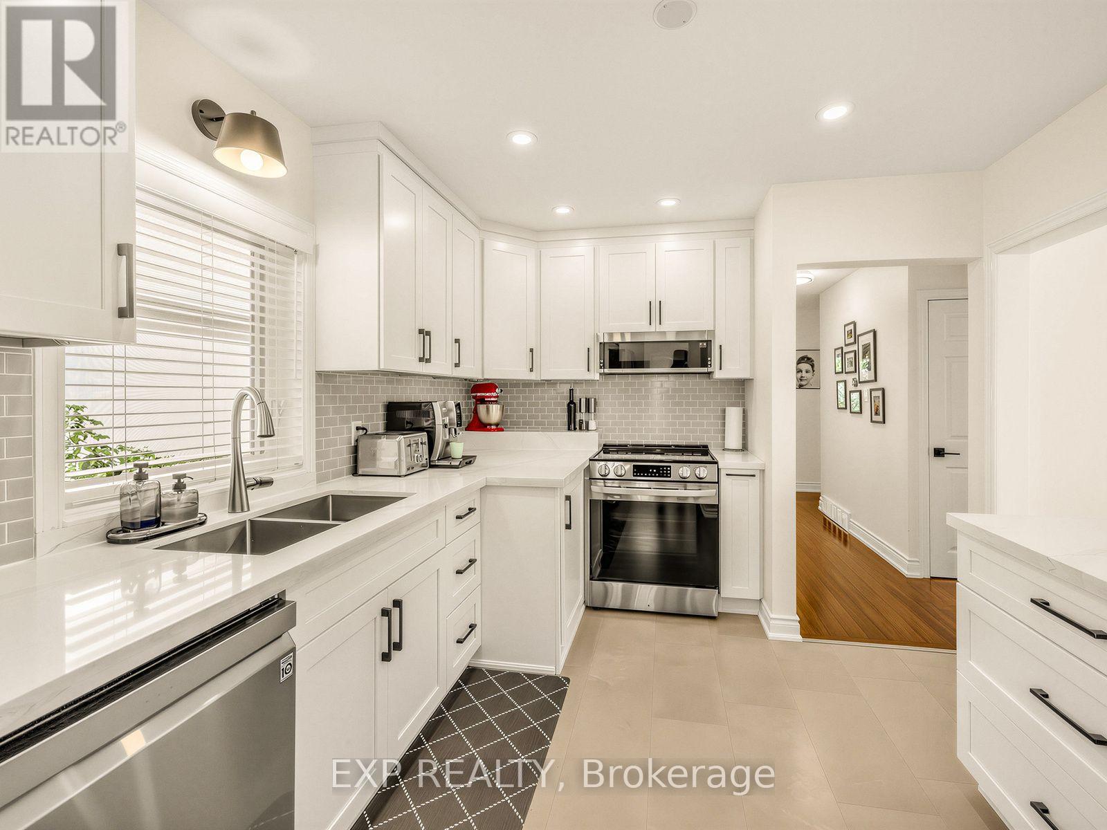 10 Yarn Road Property Photo 9