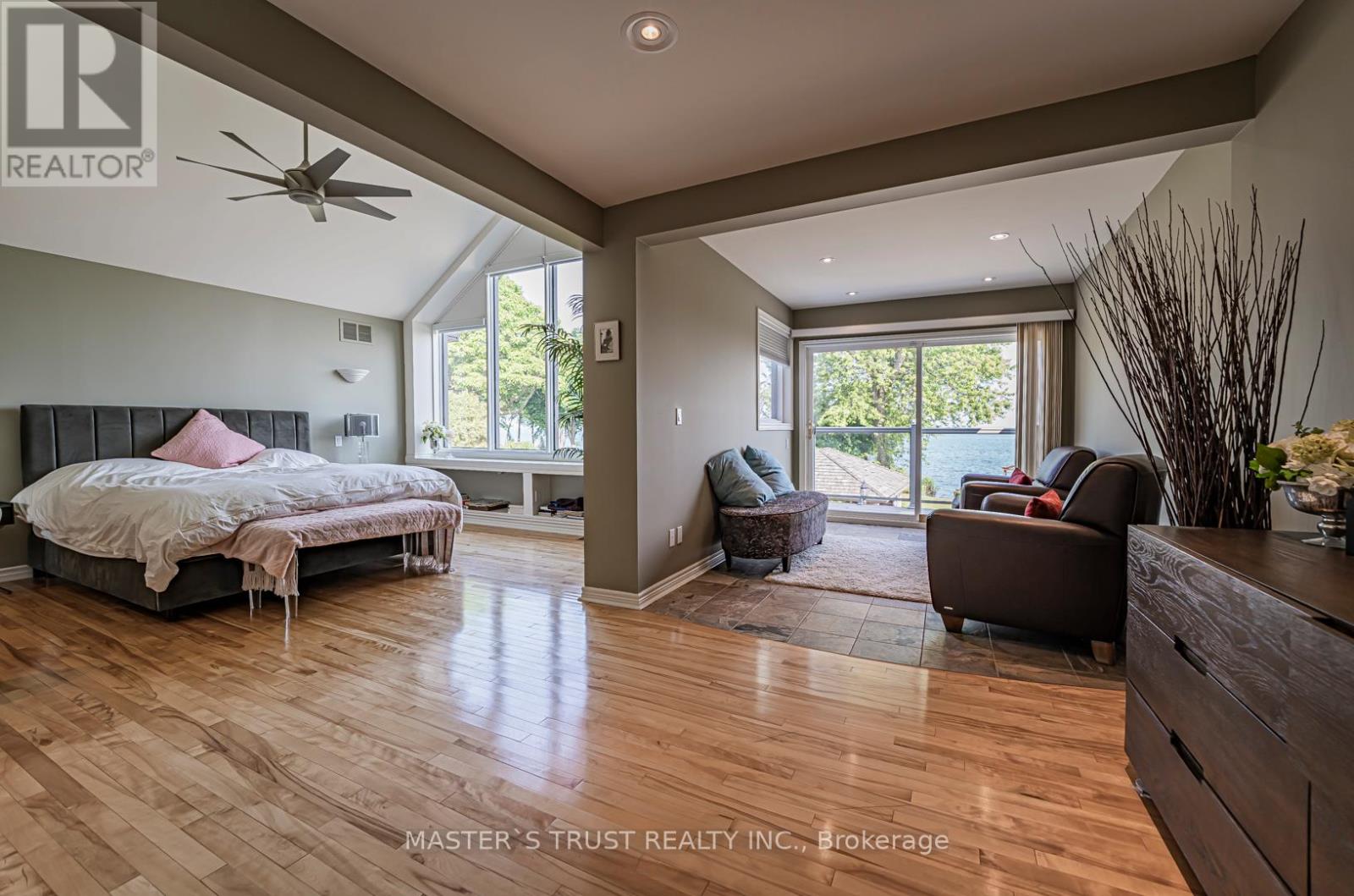 7 Third Line Property Photo 21
