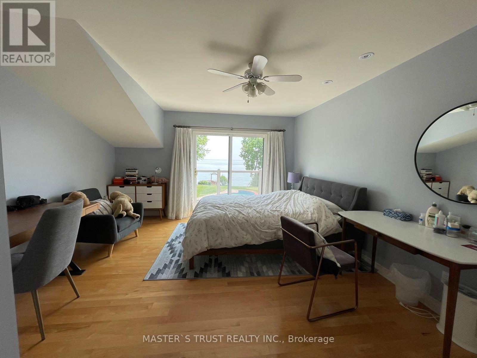 7 Third Line Property Photo 28