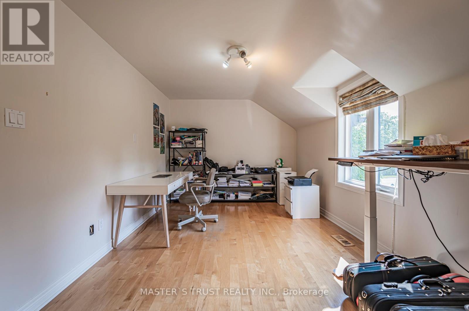 7 Third Line Property Photo 29