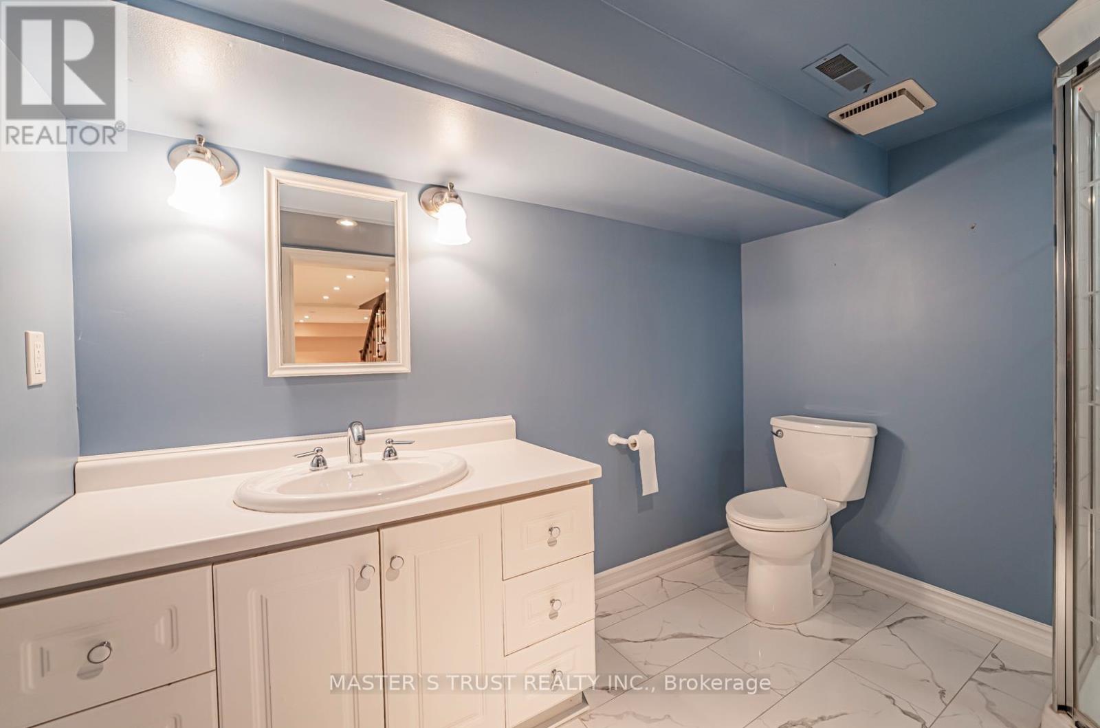 7 Third Line Property Photo 38