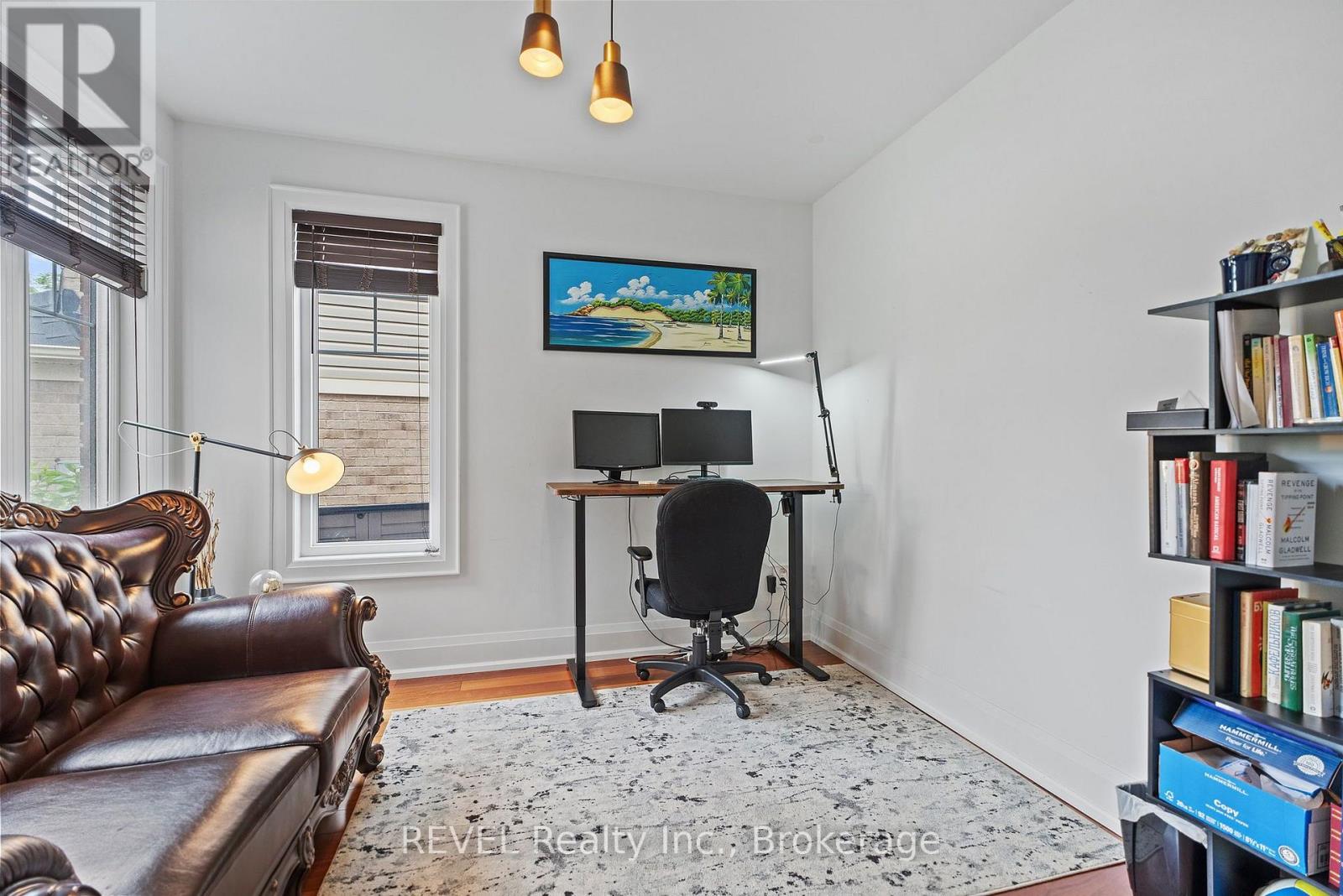401 Schreyer Crescent Property Photo 7