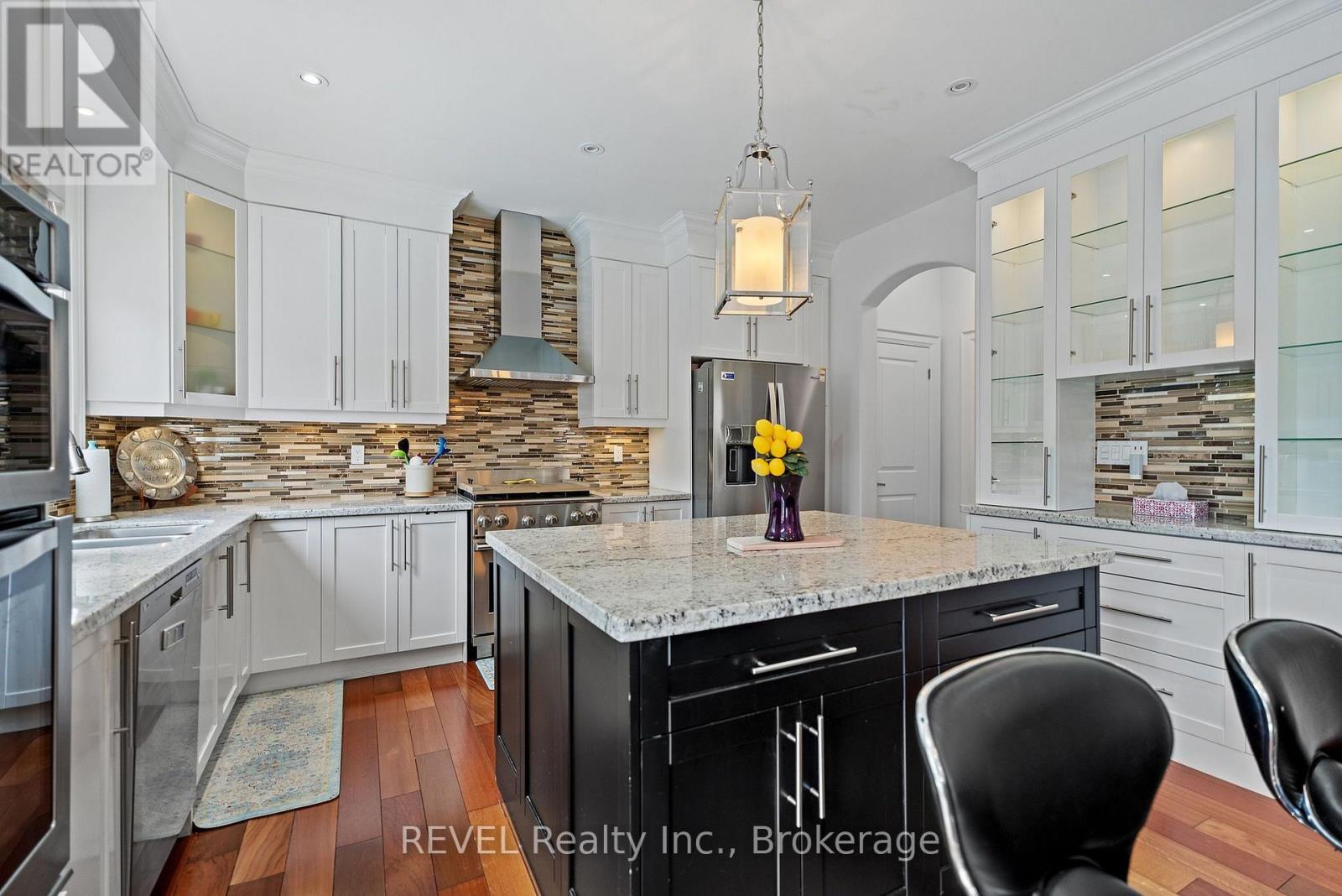 401 Schreyer Crescent Property Photo 14