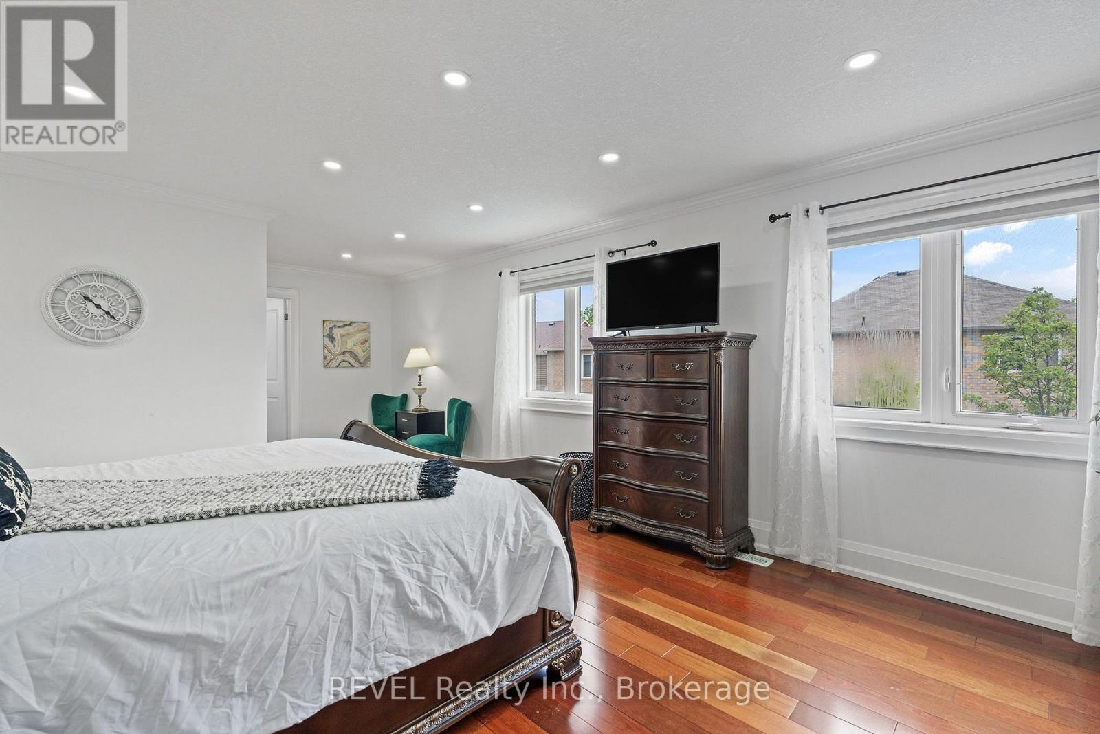 401 Schreyer Crescent Property Photo 24