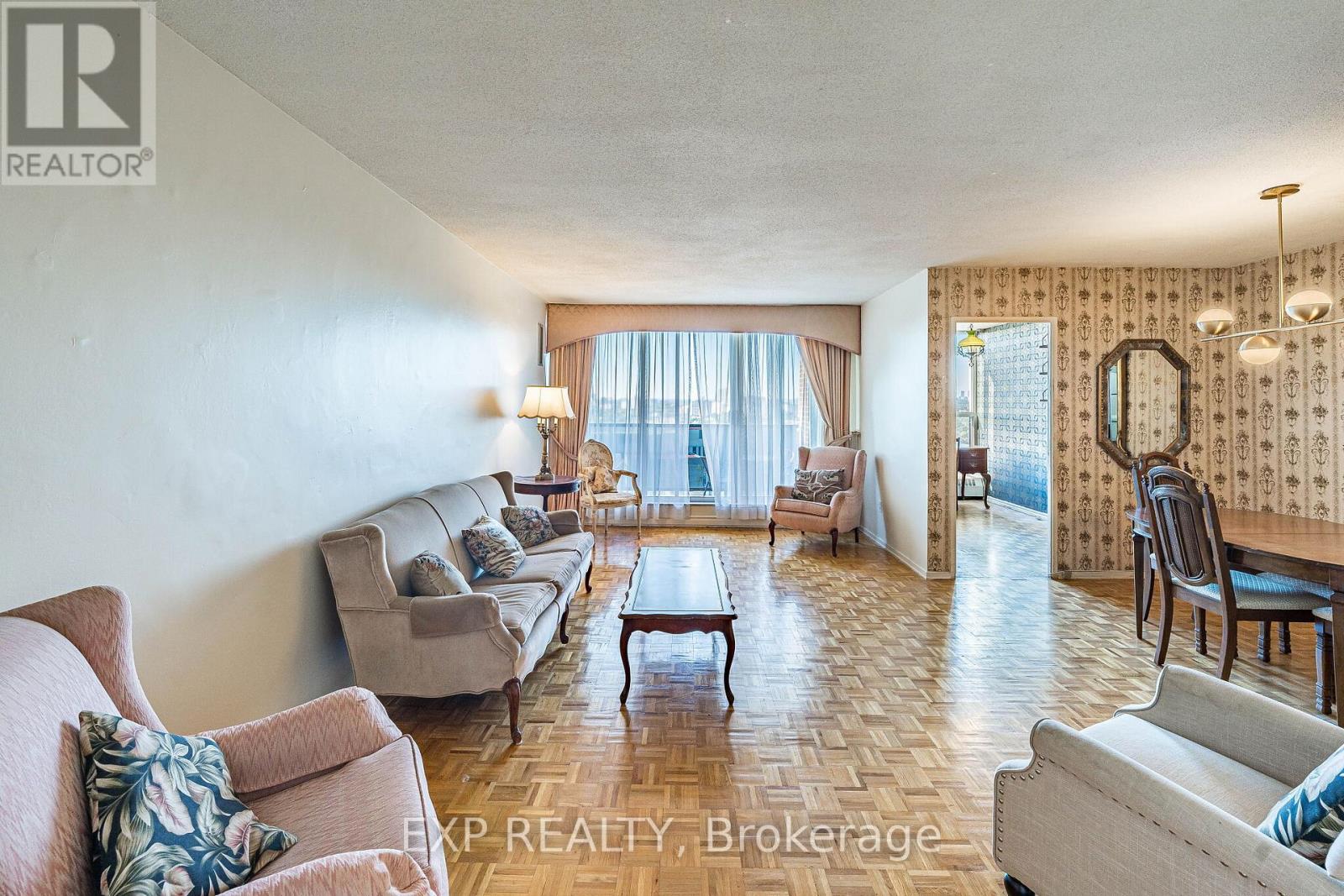 2412 - 85 Emmett Avenue Property Photo 4